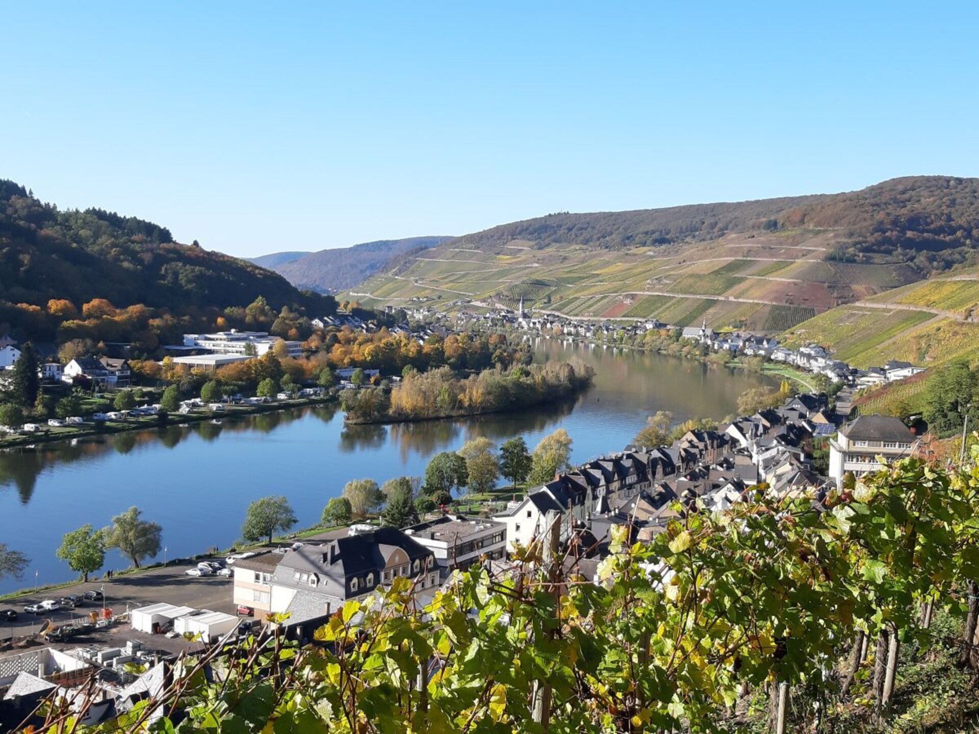 Rustig vakantiehuis direct aan de Moezel in Zell met balkon en rivierzicht - foto 26