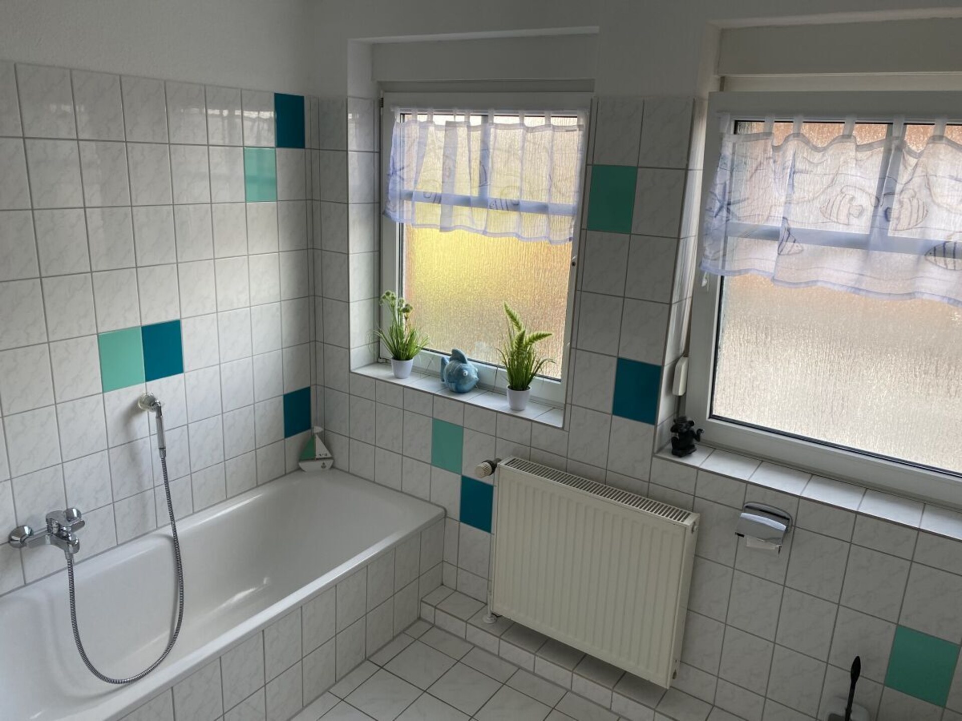 4-persoons vakantiehuis in Großefehn met eigen aanlegsteiger - foto 23