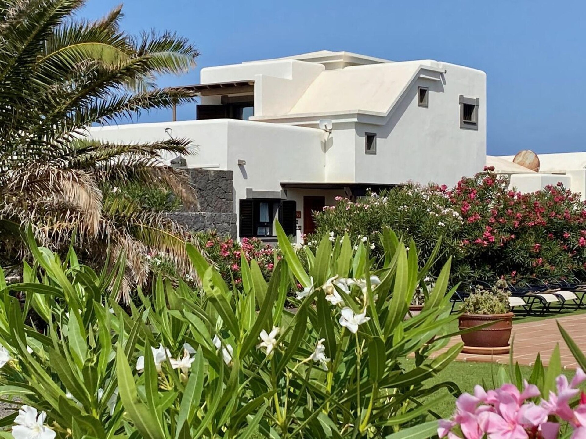 Luxe vakantiehuis met verwarmd zwembad in Playa Blanca - foto 7