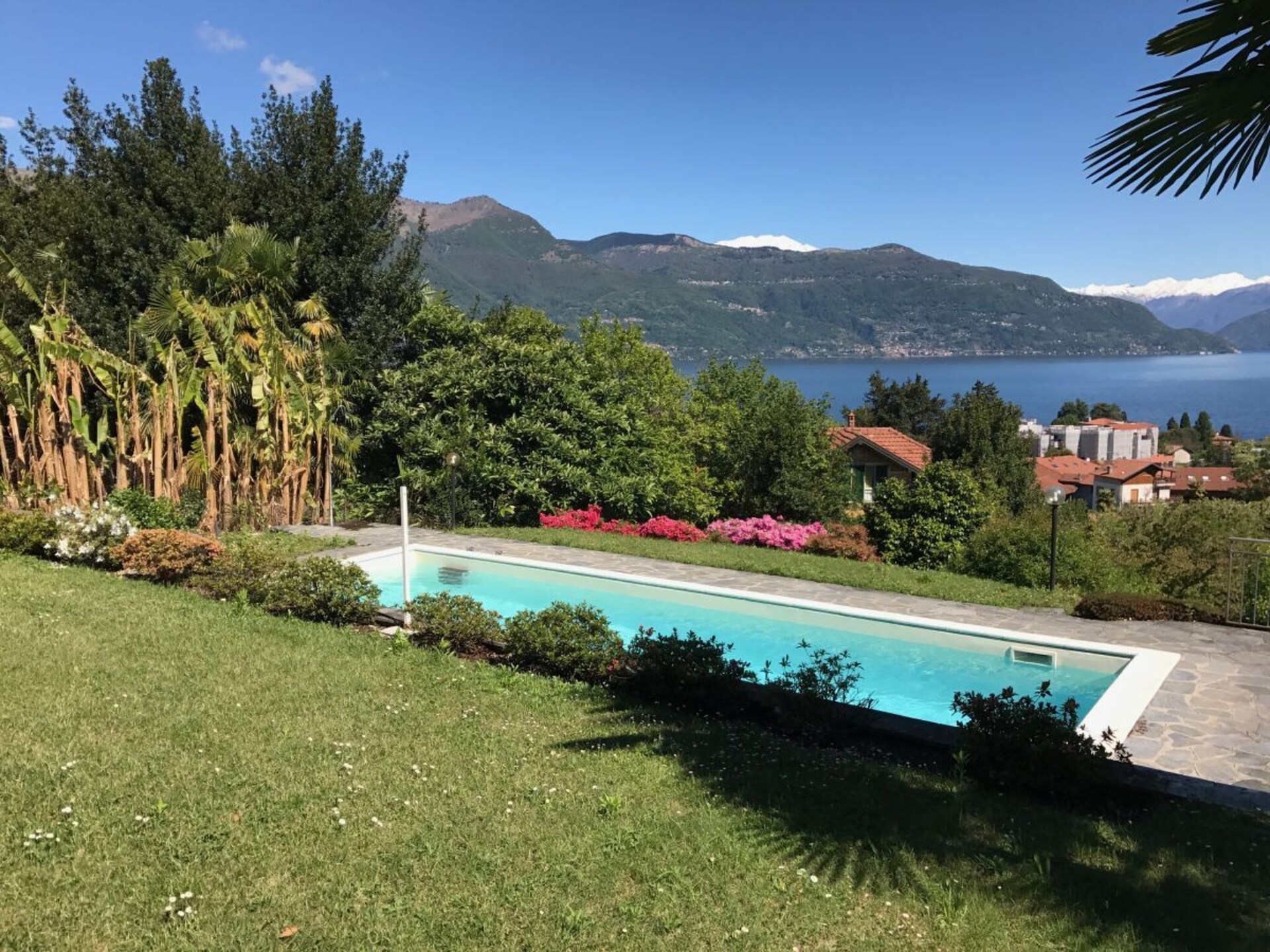6-persoons vakantiehuis in Porto Valtravaglia met zwembad - foto 8