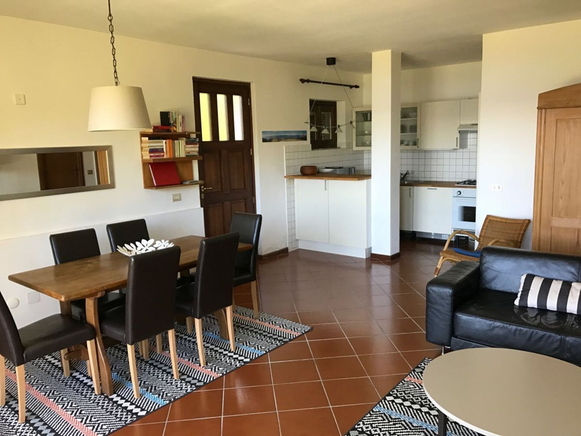 6-persoons vakantiehuis in Porto Valtravaglia met zwembad - foto 10