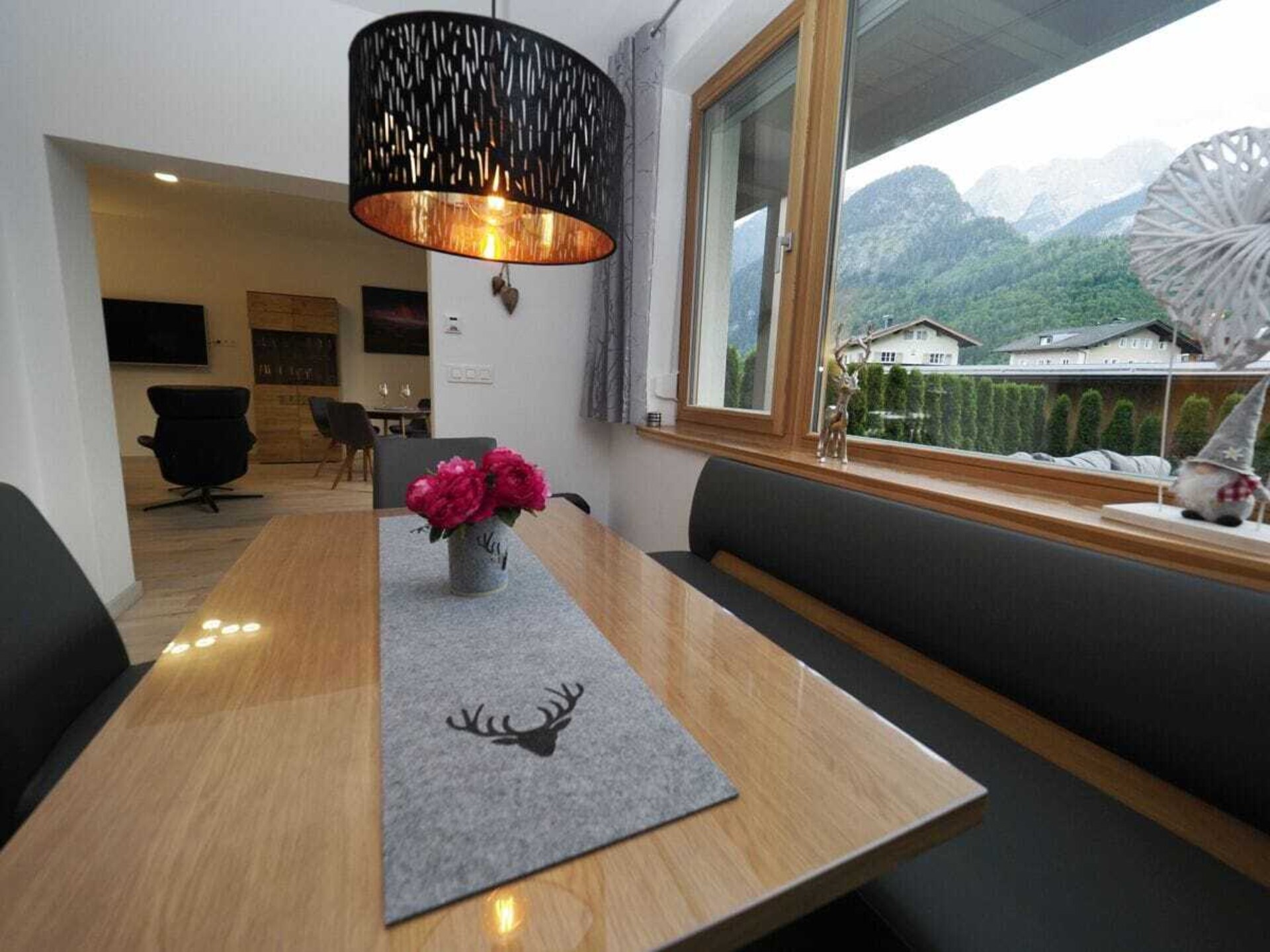 Modern vakantiehuis in Lofer met Saalachtal Card, 800m van de skilift - foto 1