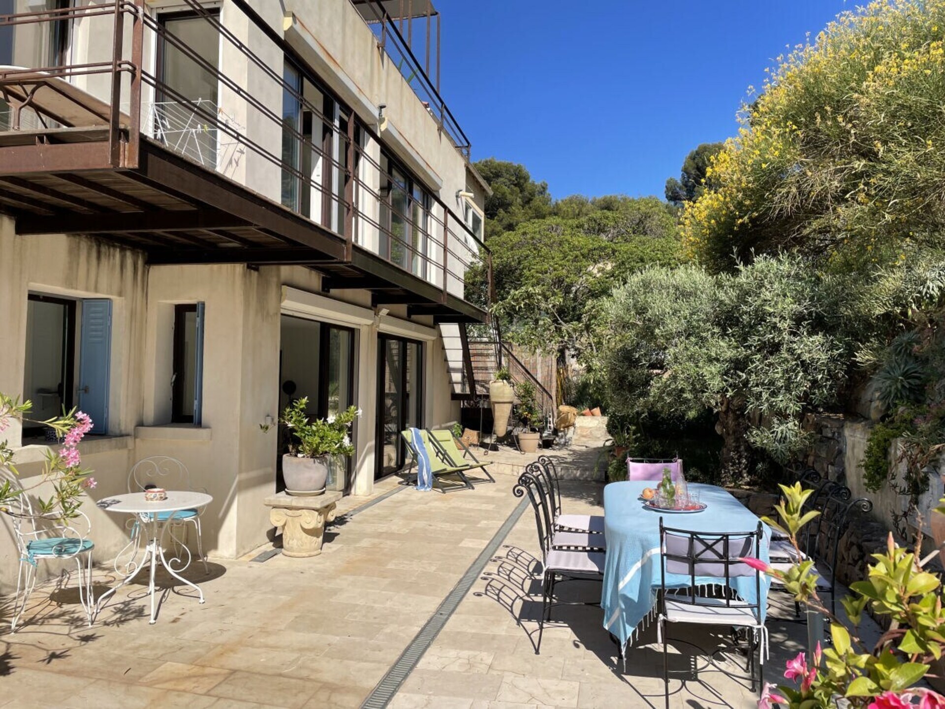 Villa Grand Bleu: Ruim 10-persoons huis met uitzicht op de baai, 100m van centrum - foto 7