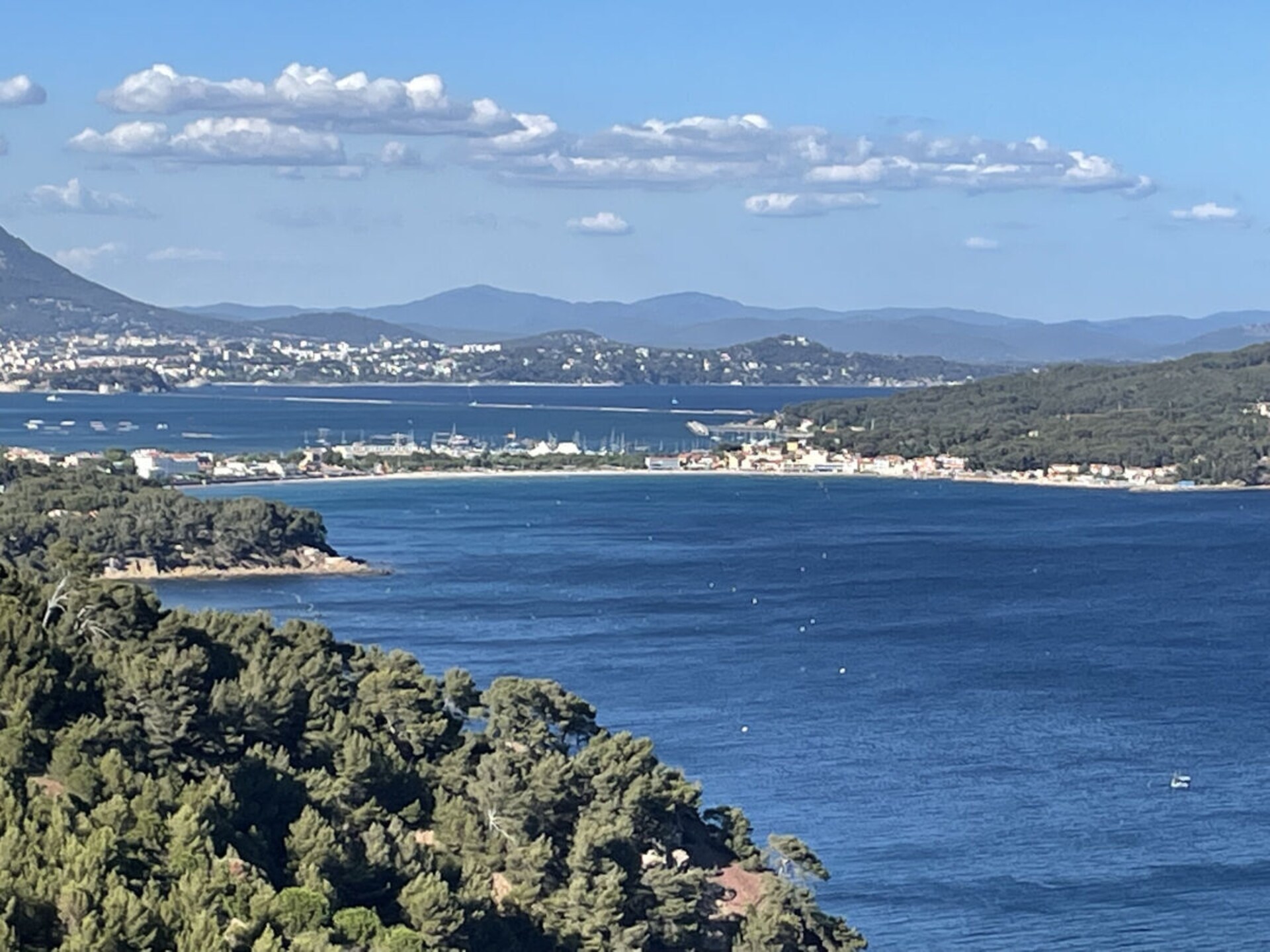 Villa Grand Bleu: Ruim 10-persoons huis met uitzicht op de baai, 100m van centrum - foto 16