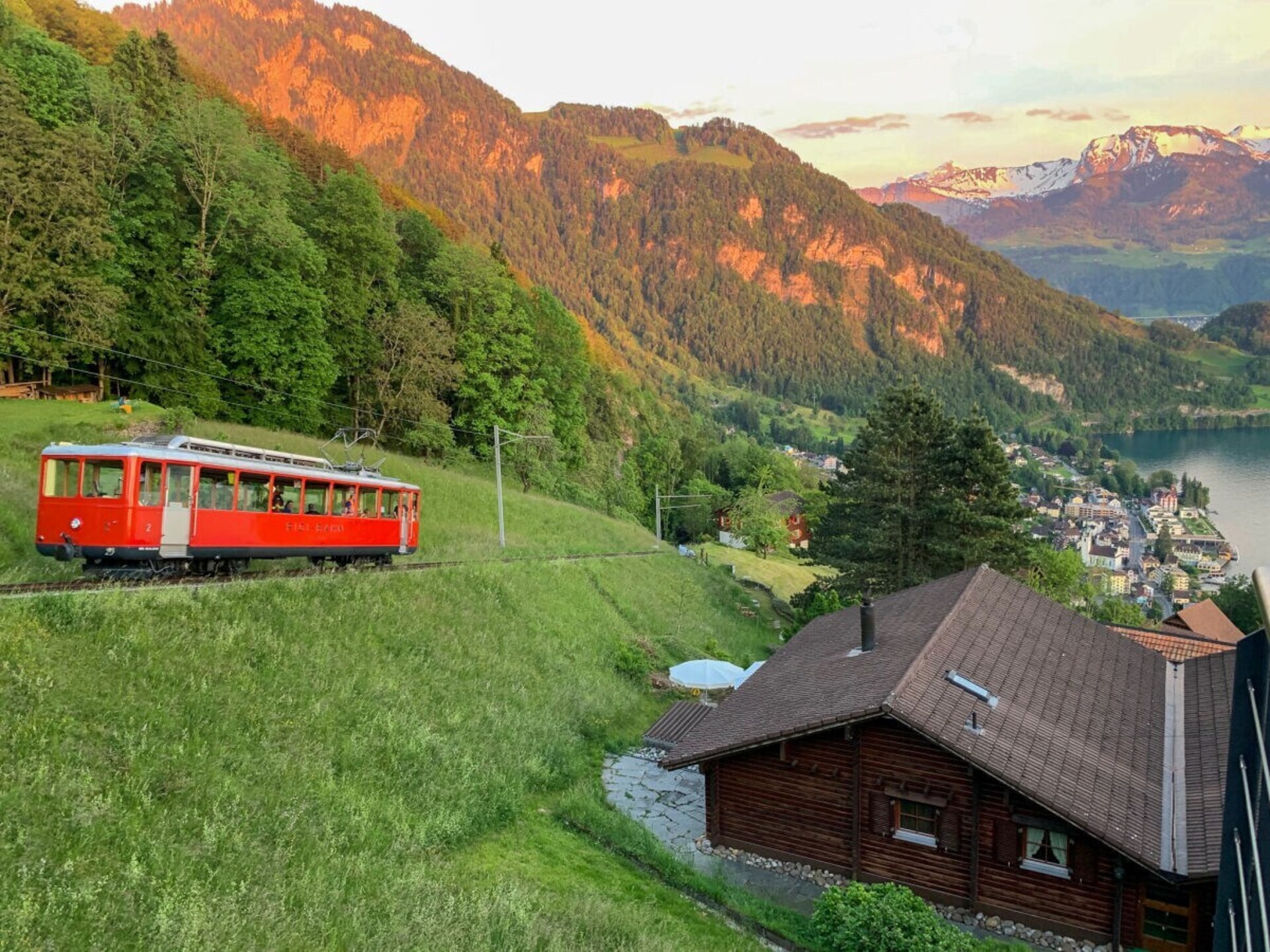 Vakantiehuis Vitznau aan de Rigi-spoorlijn met panoramisch uitzicht over het Vierwoudstedenmeer - foto 6
