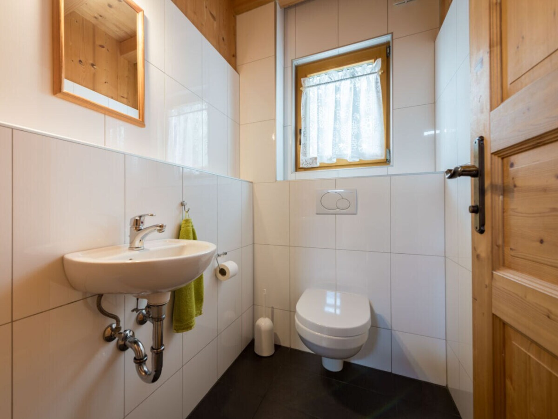 Ruim chalet met wellness en bergpanorama in Vomp, Tirol - foto 21