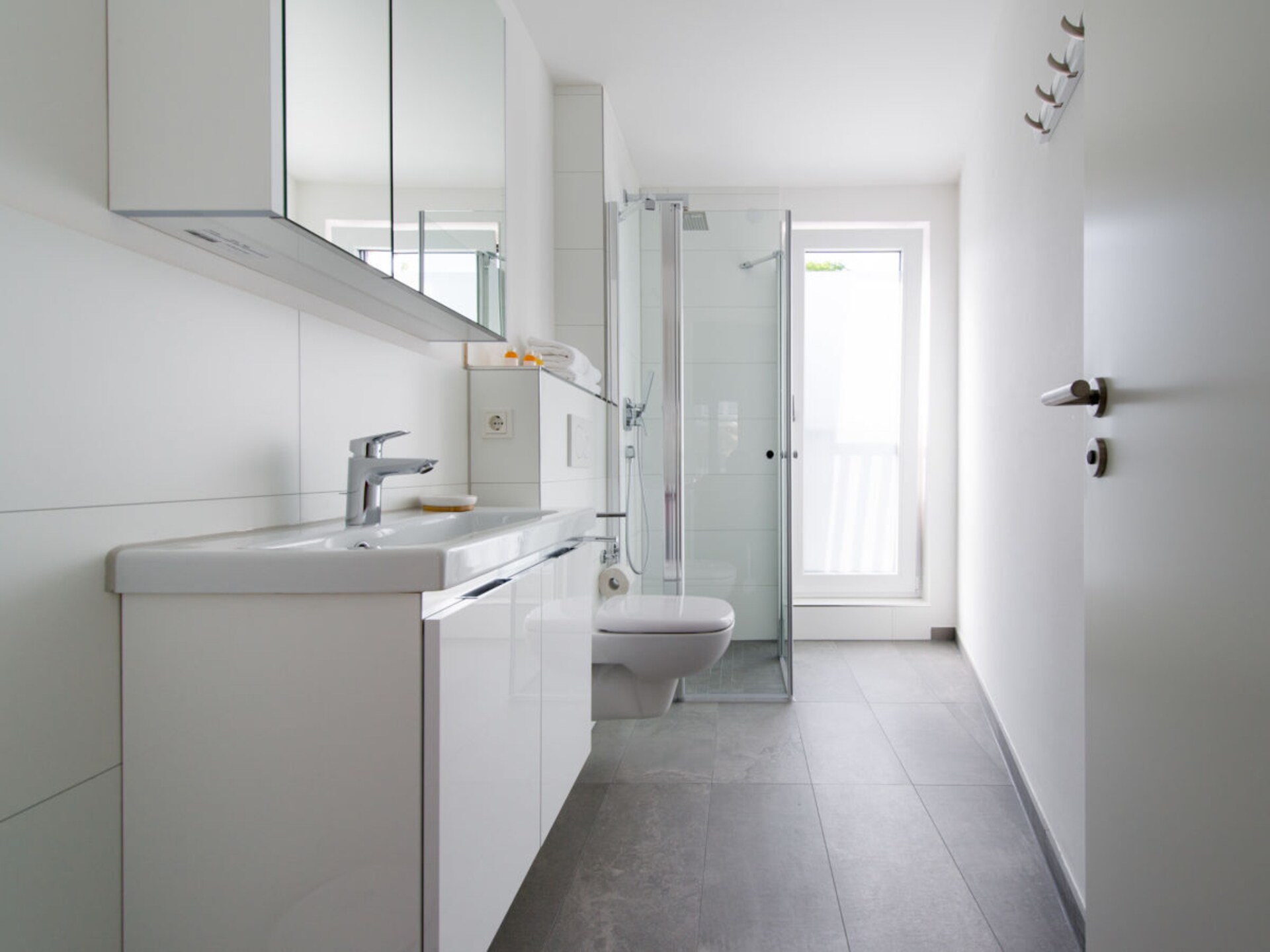 Modern Zuid-balkonappartement op loopafstand van het centrum van Tübingen - foto 12