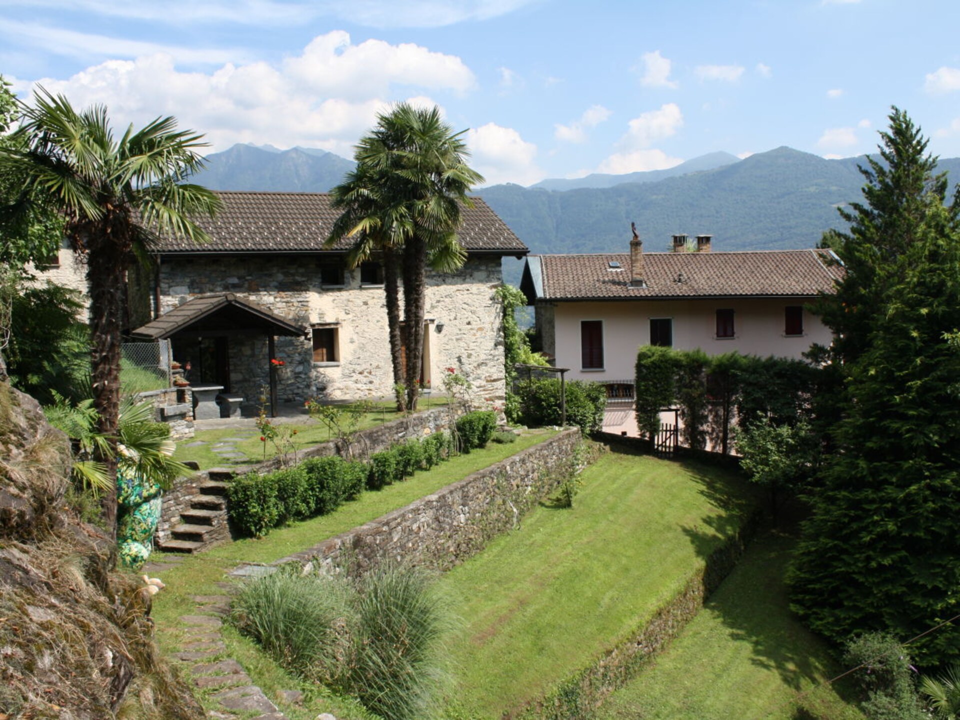 Casa Bellavista: Uw luxe thuis in Gudo met panoramisch uitzicht - foto 1