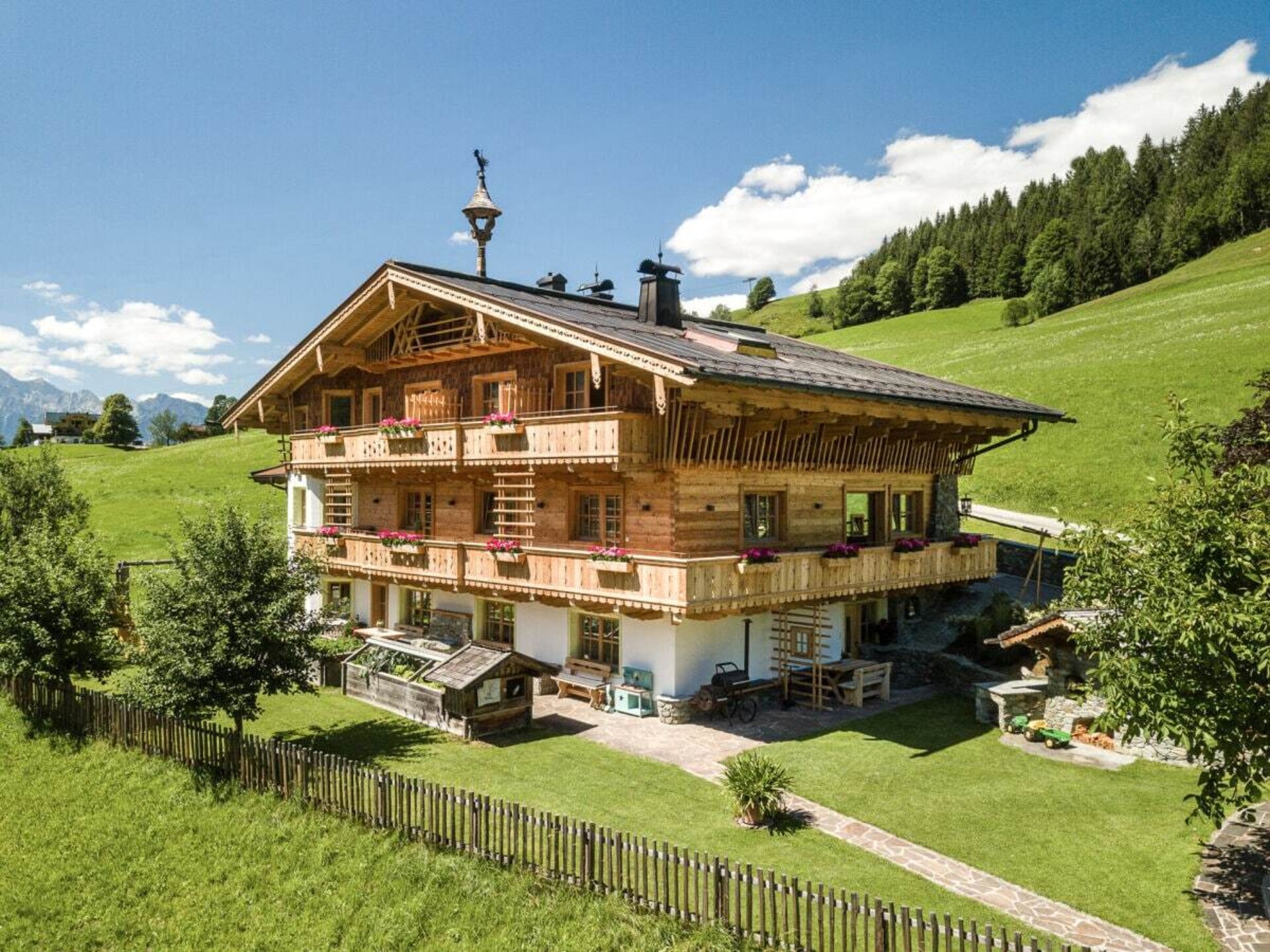 Op 800 m van de piste: sfeervol vakantiehuis in Maria Alm - foto 2