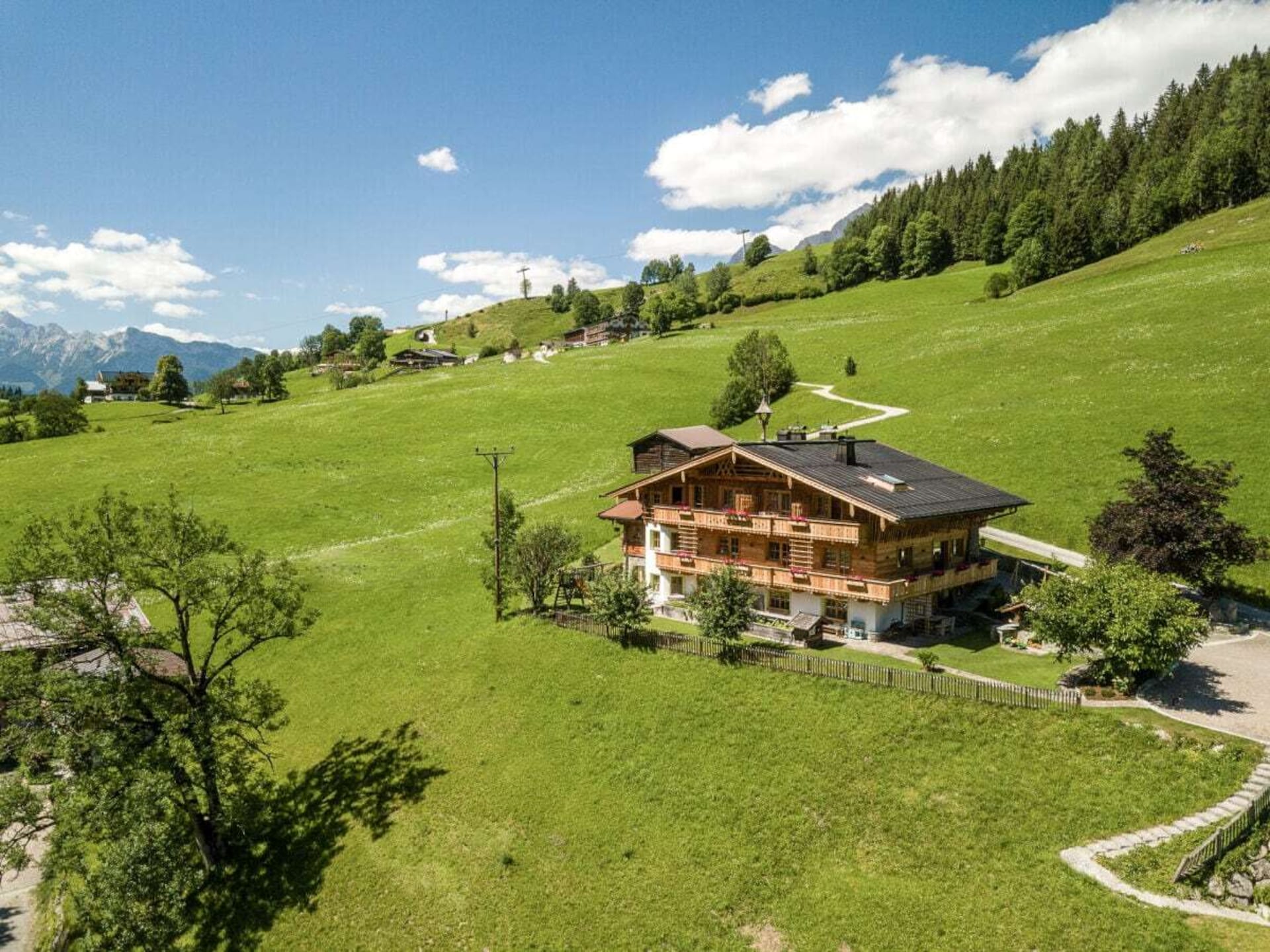 Op 800 m van de piste: sfeervol vakantiehuis in Maria Alm - foto 3