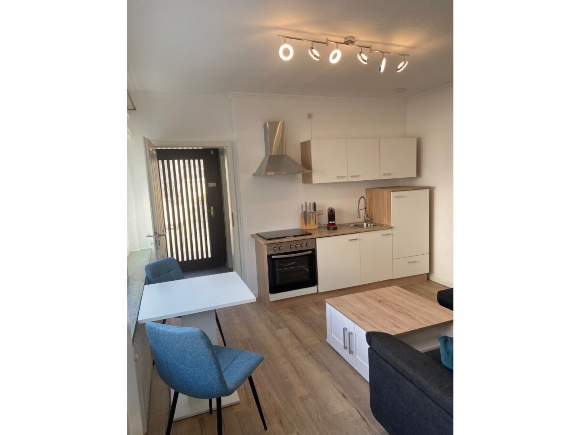 SunRise Geisenheim: Luxe appartement voor 2, 200m van centrum - foto 3