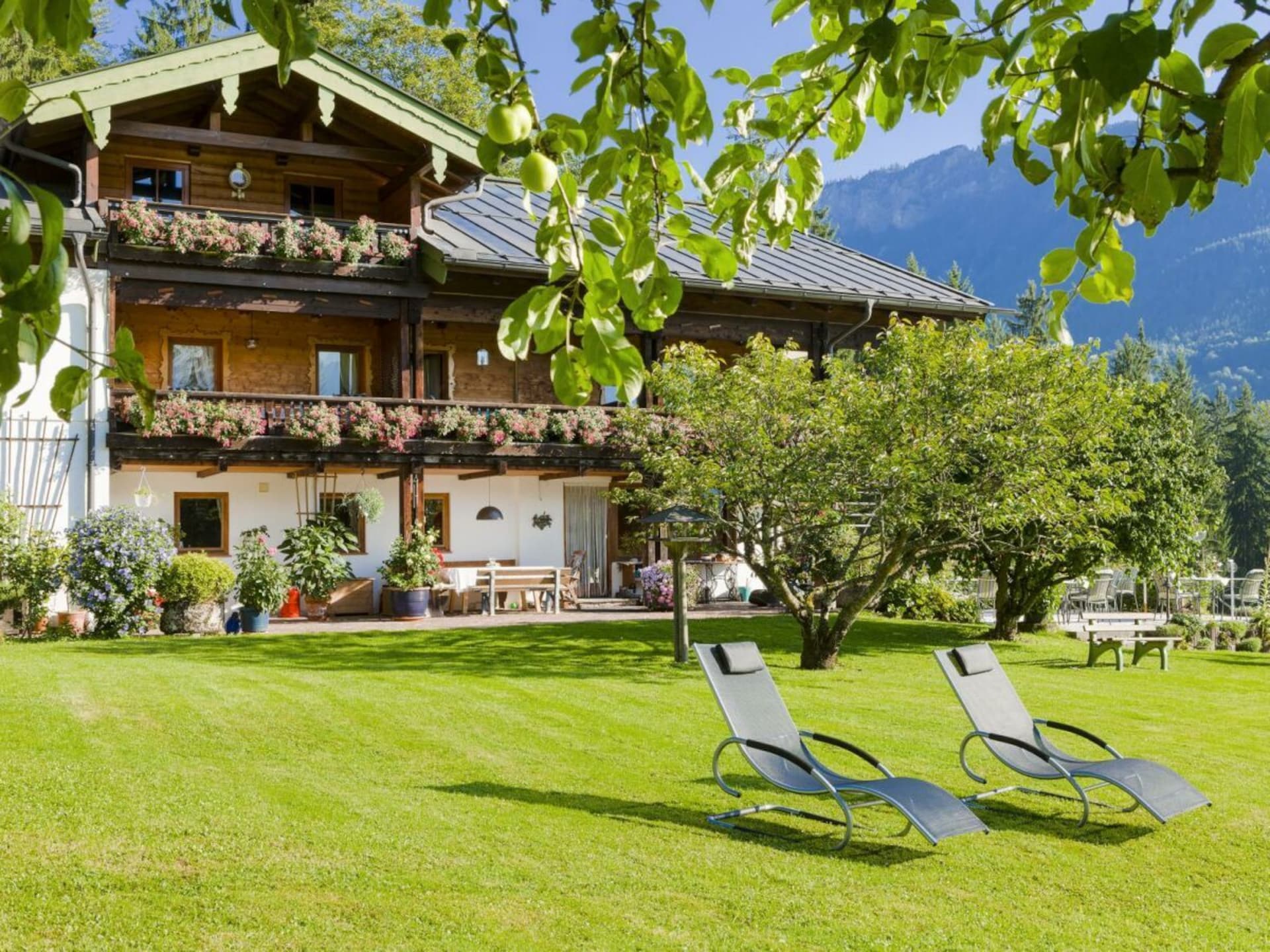 Rustgevend vakantiehuis met panoramisch uitzicht in Bischofswiesen - foto 3
