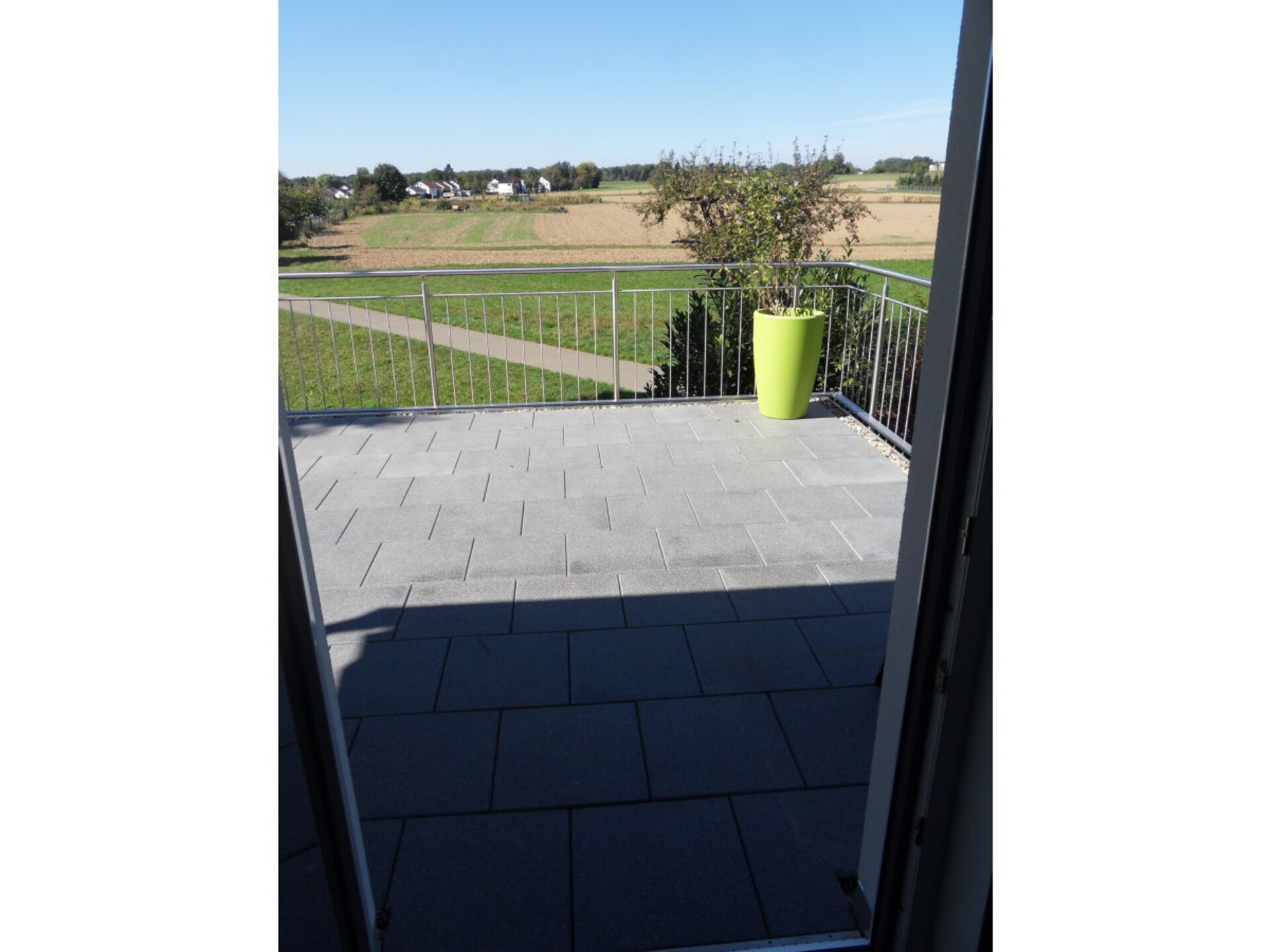 Licht studio-appartement met balkon op 6 km van het centrum van Tübingen - foto 4