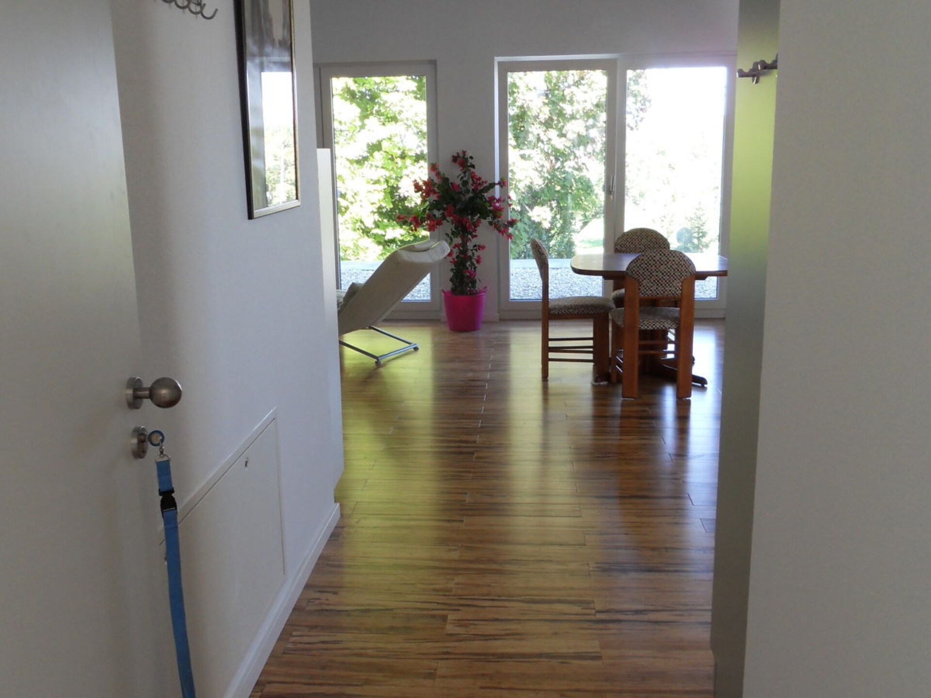 Licht studio-appartement met balkon op 6 km van het centrum van Tübingen - foto 5