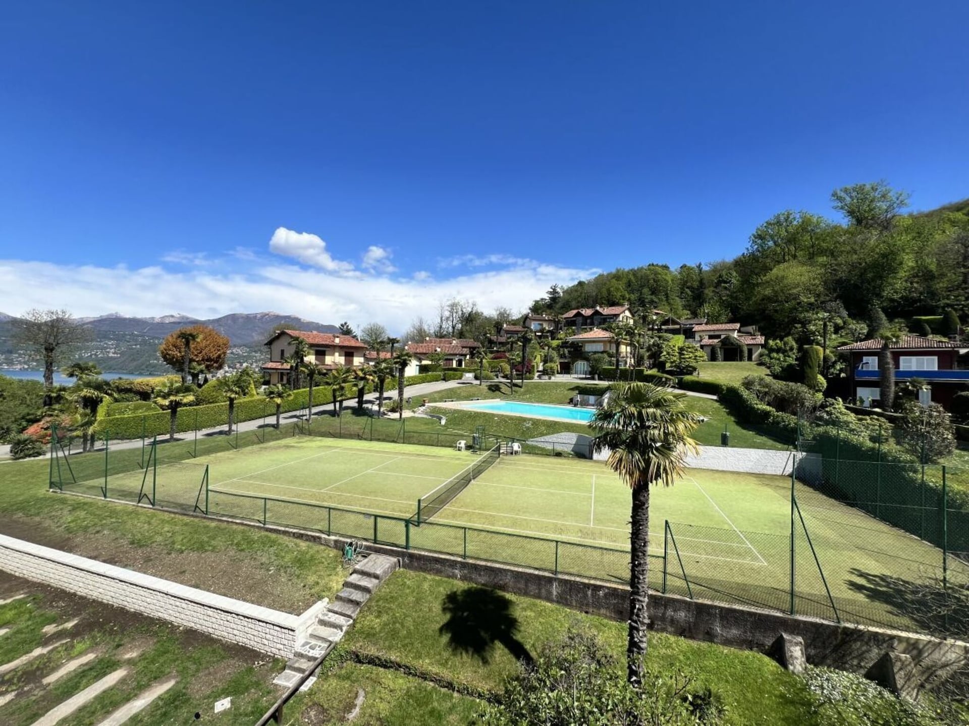 Stijlvol vakantiehuis met uitzicht op Lago Maggiore in Brezzo di Bedero - foto 18