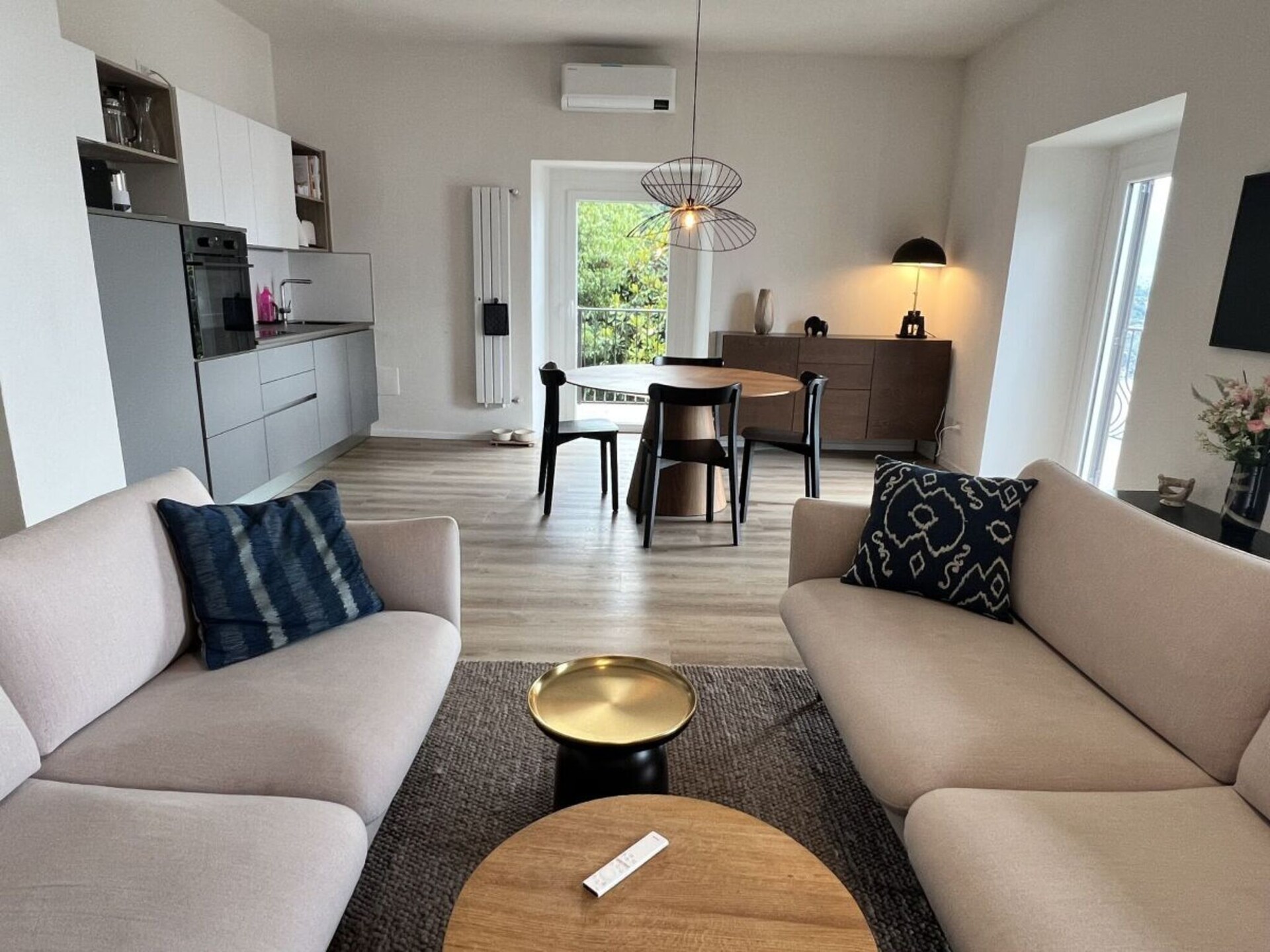 Stijlvol vakantiehuis met uitzicht op Lago Maggiore in Brezzo di Bedero - foto 6