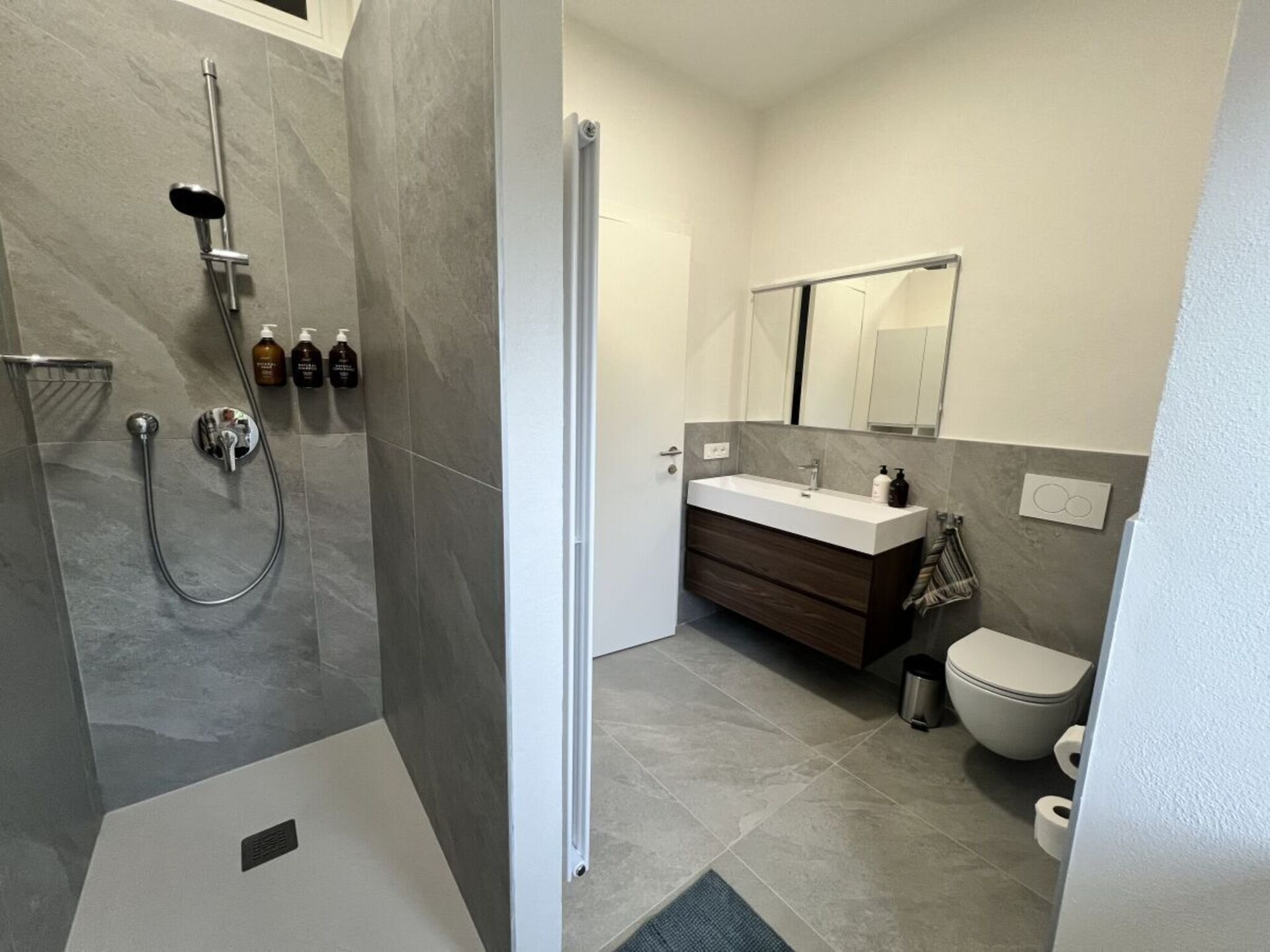 Stijlvol vakantiehuis met uitzicht op Lago Maggiore in Brezzo di Bedero - foto 15