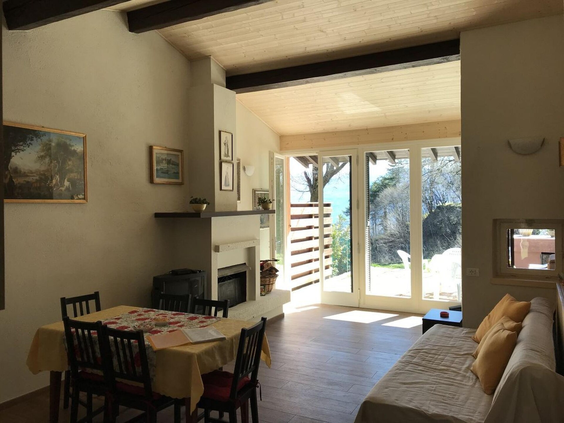 Ruim vakantiehuis met terras en meerzicht in Gargnano - foto 3