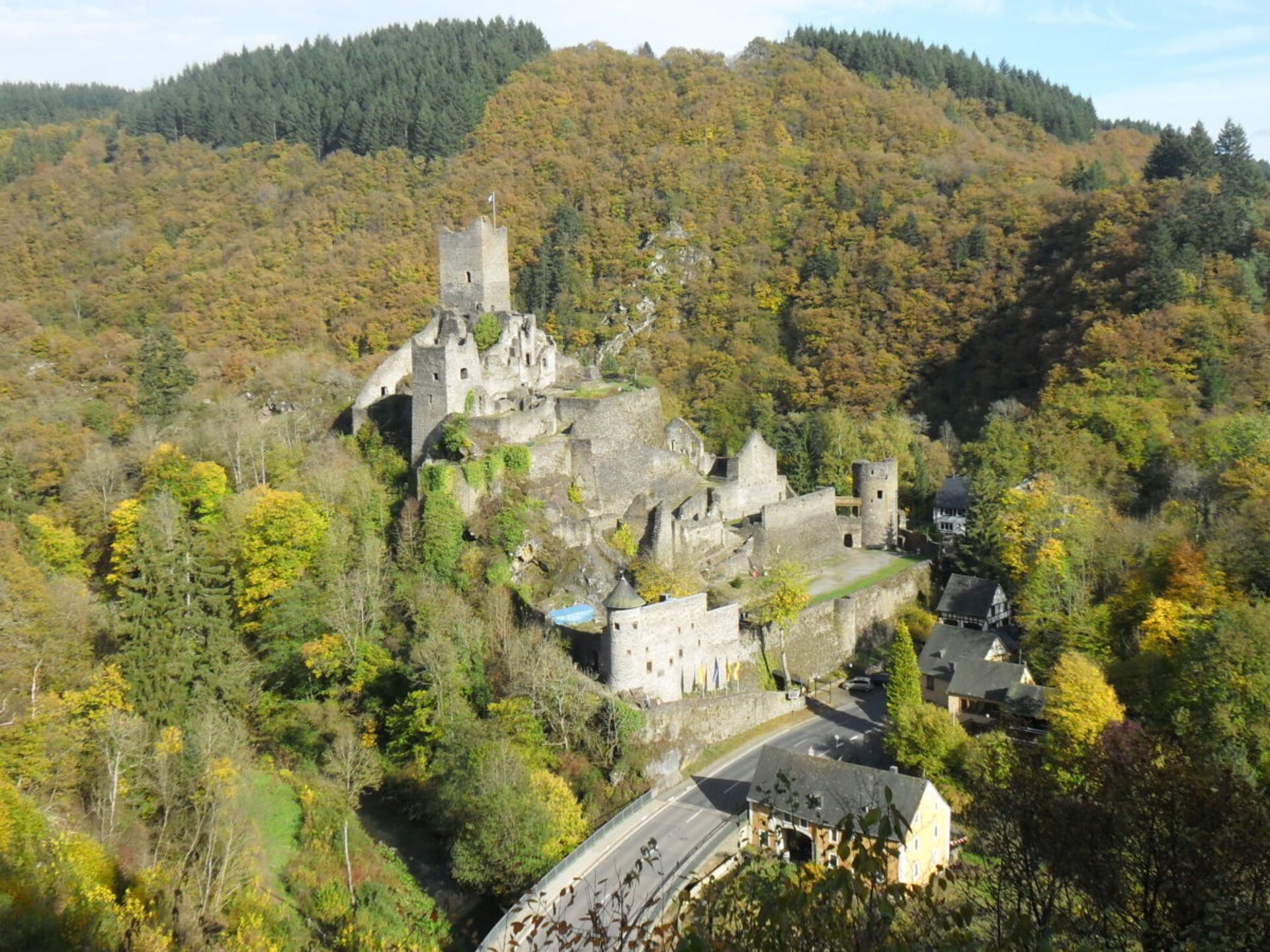 Ruim vakantiehuis voor 4 in Oberscheidweiler, Eifel – met tuin & speelparadijs - foto 28