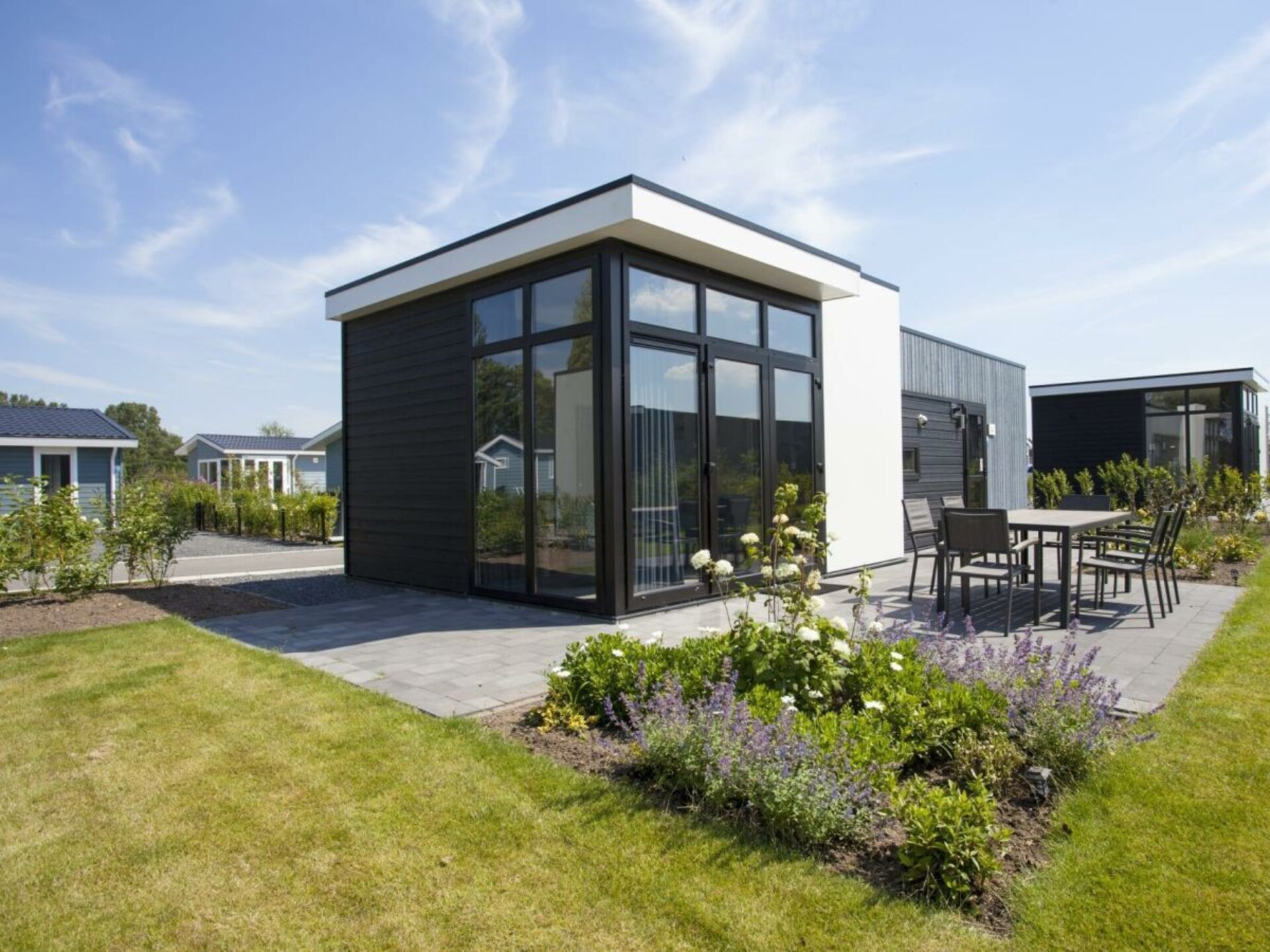 Modern vakantiehuis Cube la Mer in Nijkerk voor 4 personen - foto 1