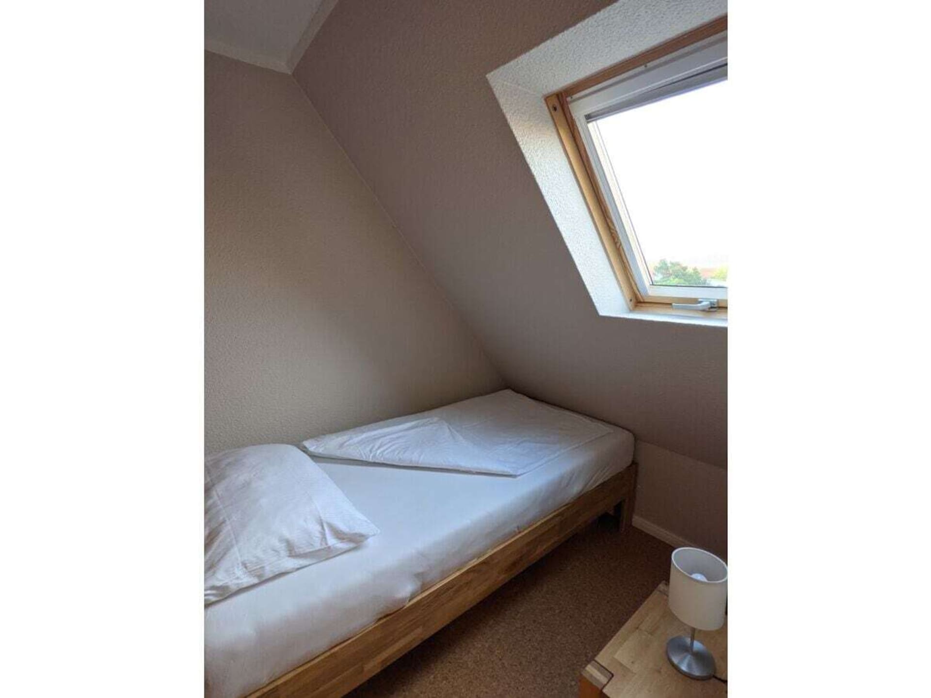Vissershuisje aan de jachthaven van Lemkenhafen – 4 personen, 3 slaapkamers - foto 11