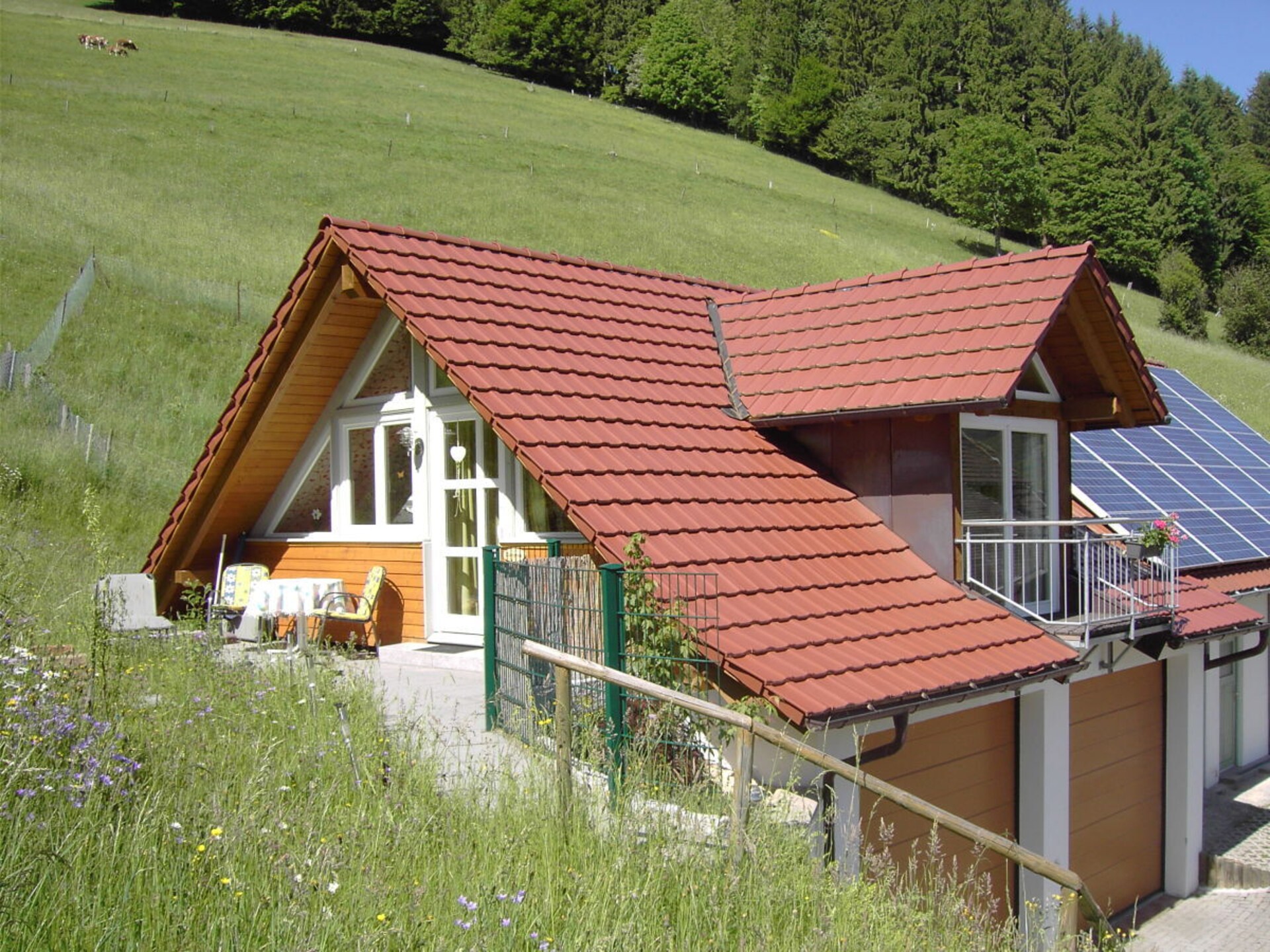 Knus vakantiehuis met balkon en terras nabij het Zwarte Woud - foto 2