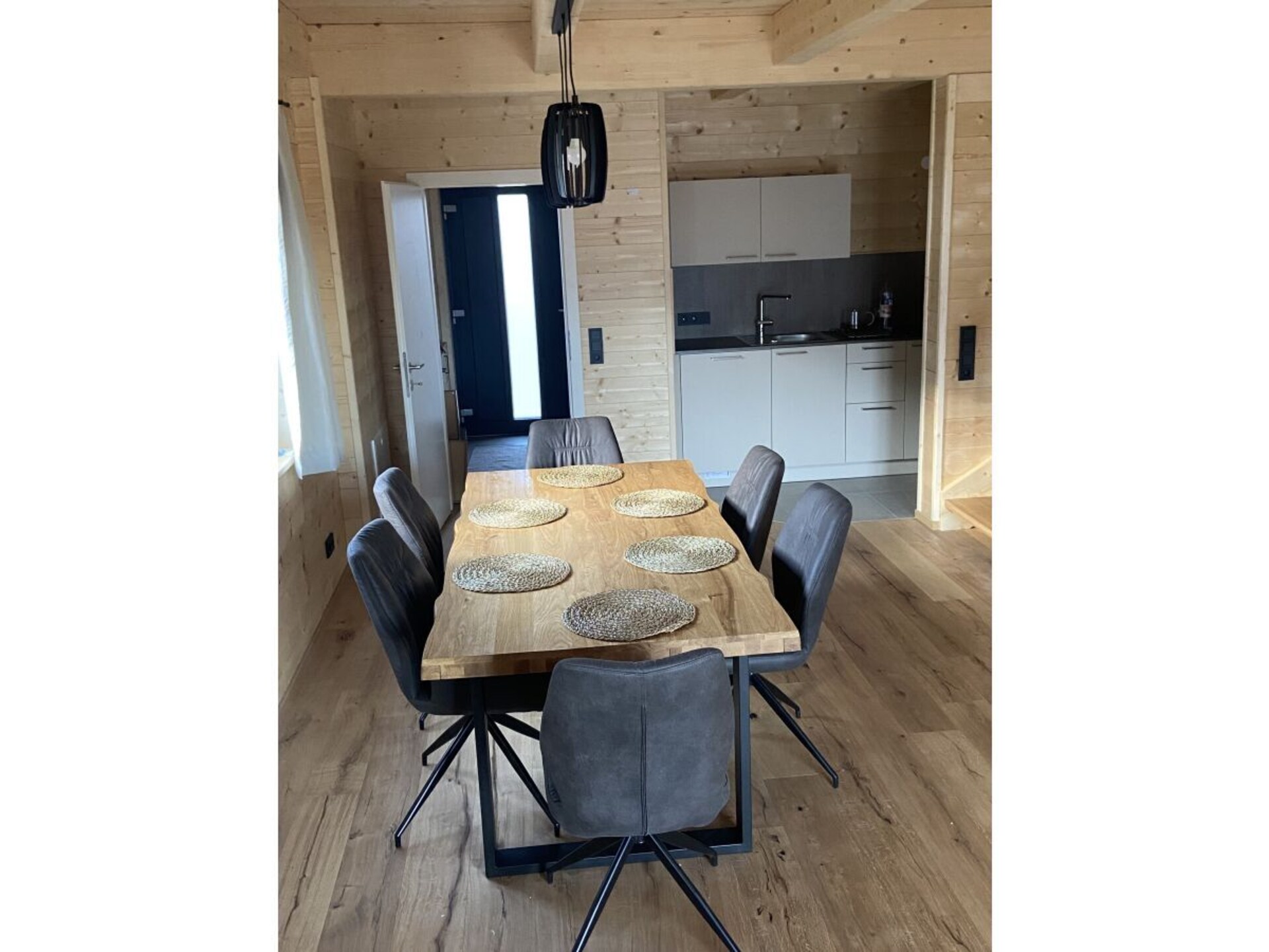 Ruim chalet in Hermagor met sauna, bergzicht en gratis zomerkaart - foto 8