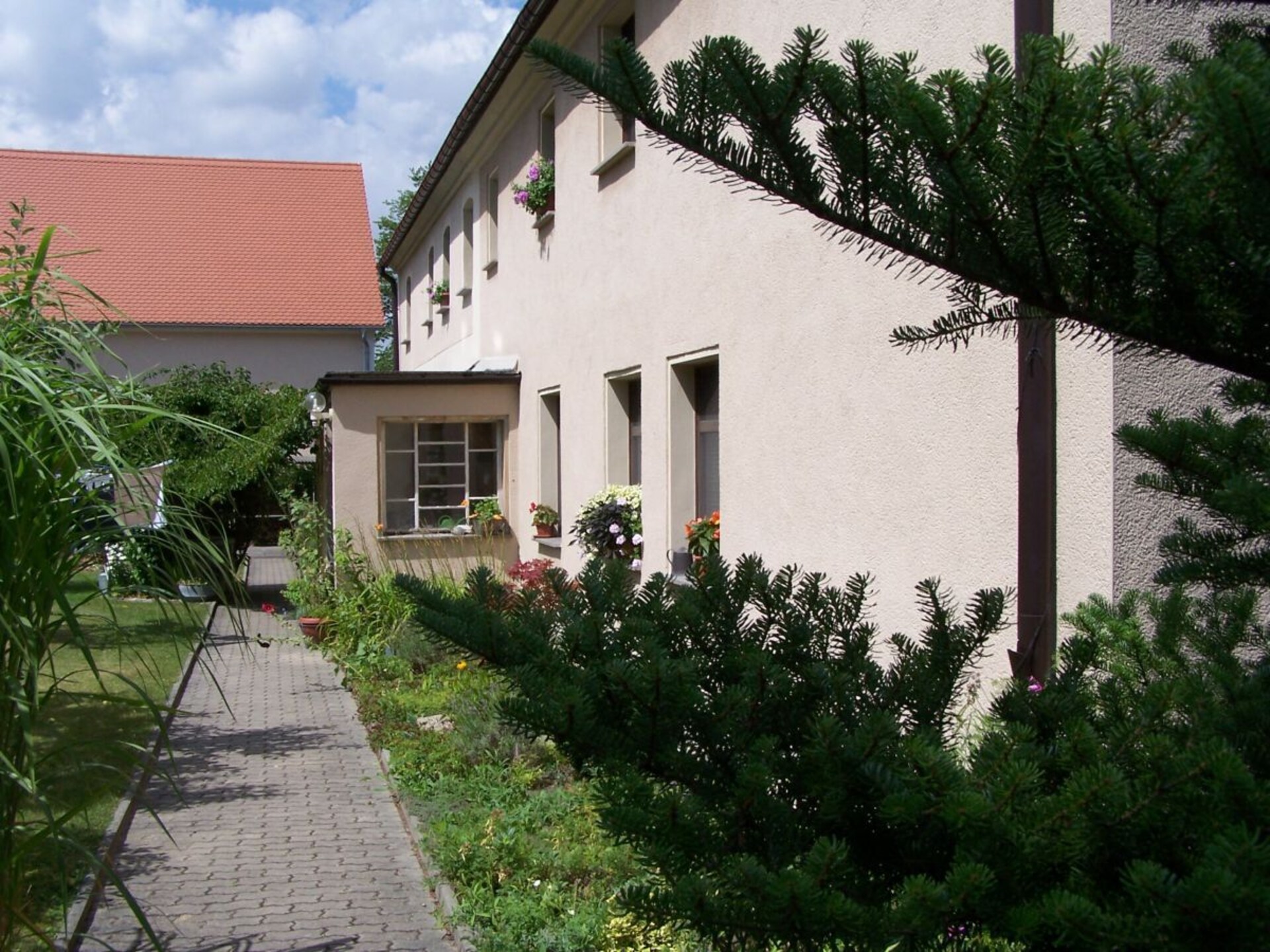 Ruim vakantiehuis met zwembad en open haard aan de rand van Görlitz - foto 2