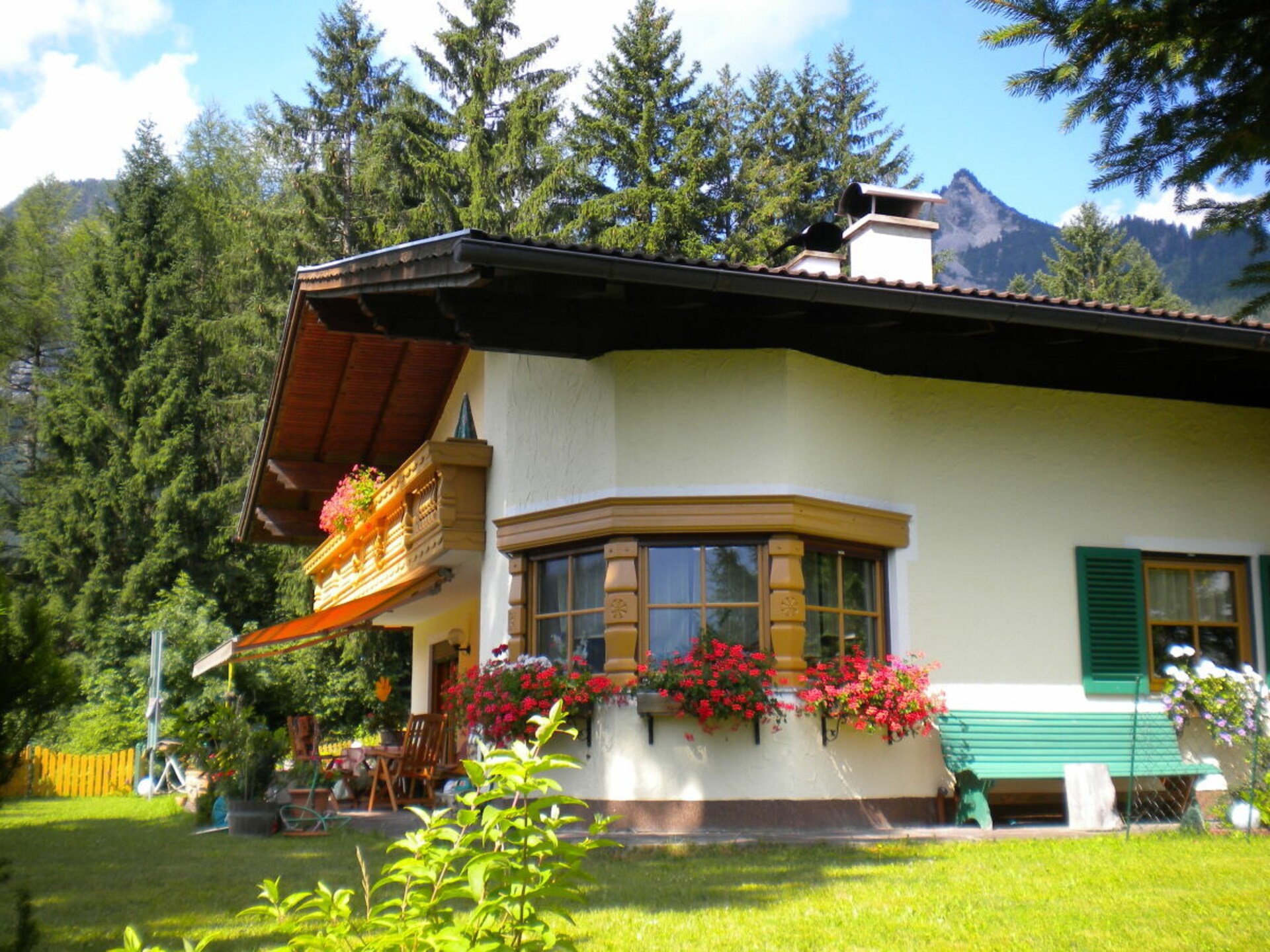 Zonnig vakantiehuis met bergzicht en tuin in A-Höfen, vlakbij skilift - foto 4