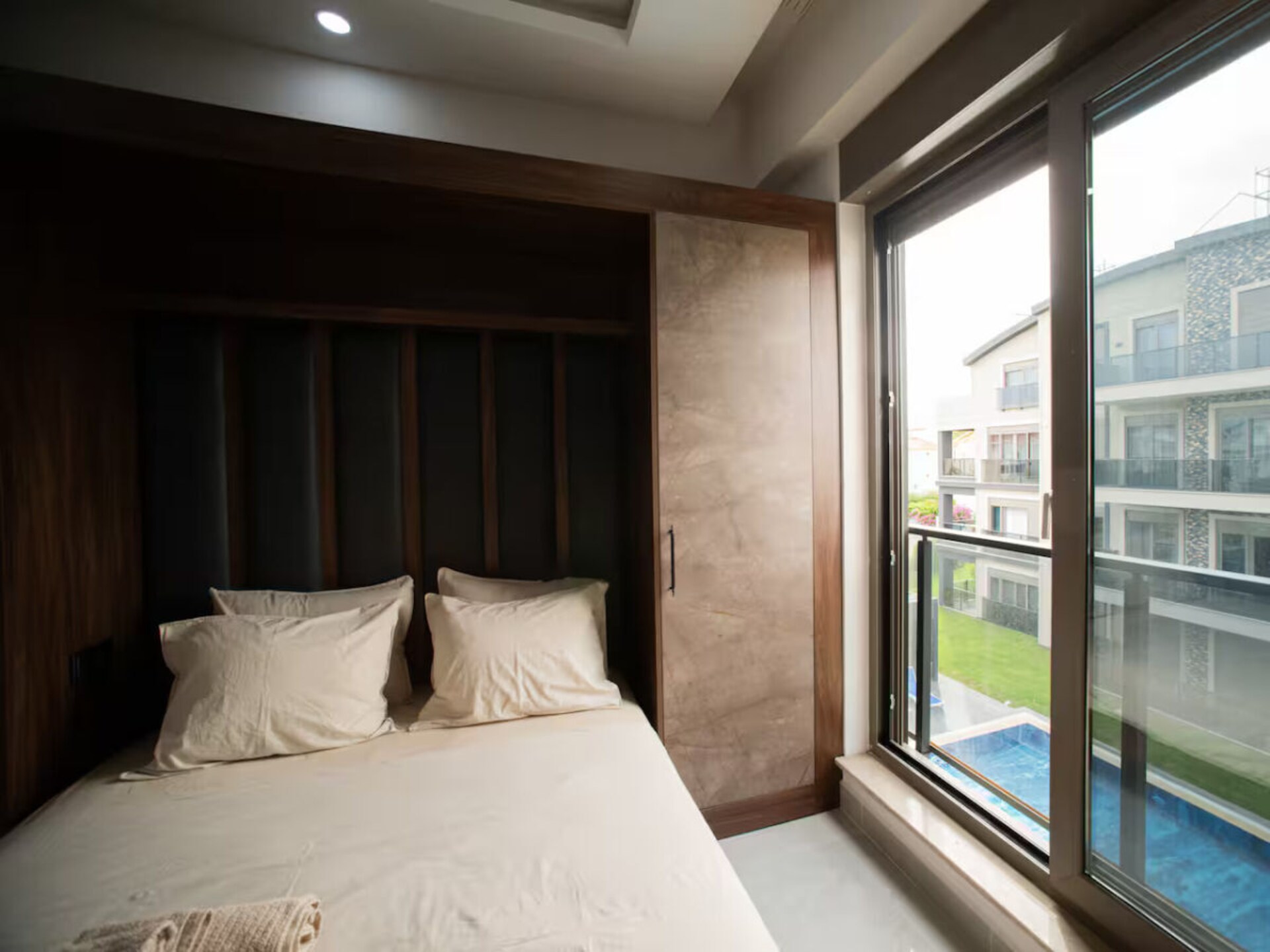 Ruime duplex voor 8 personen met balkon, vlakbij centrum van Antalya - foto 17