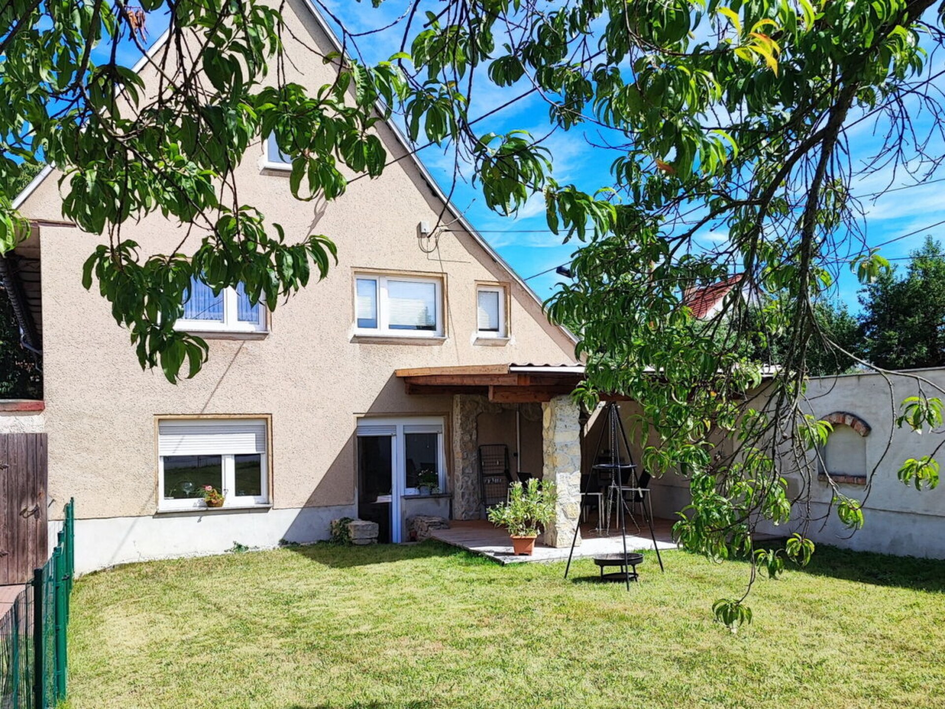Ruim vakantiehuis Enni met tuin, 2 badkamers en houtkachel in Frohburg - foto 3