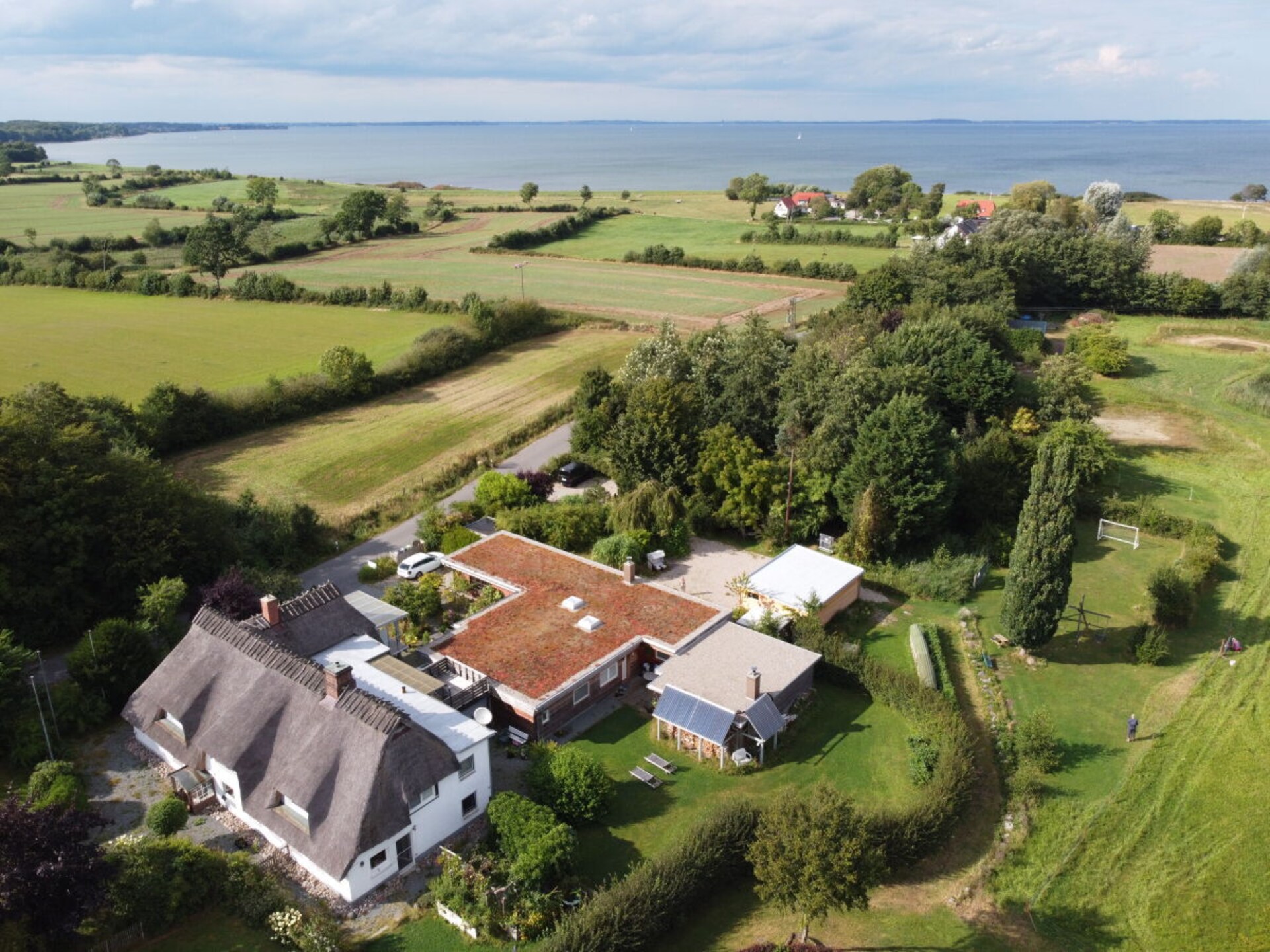 Ruim 6-persoons vakantiehuis met bos & weide, nabij Oostzee - foto 4