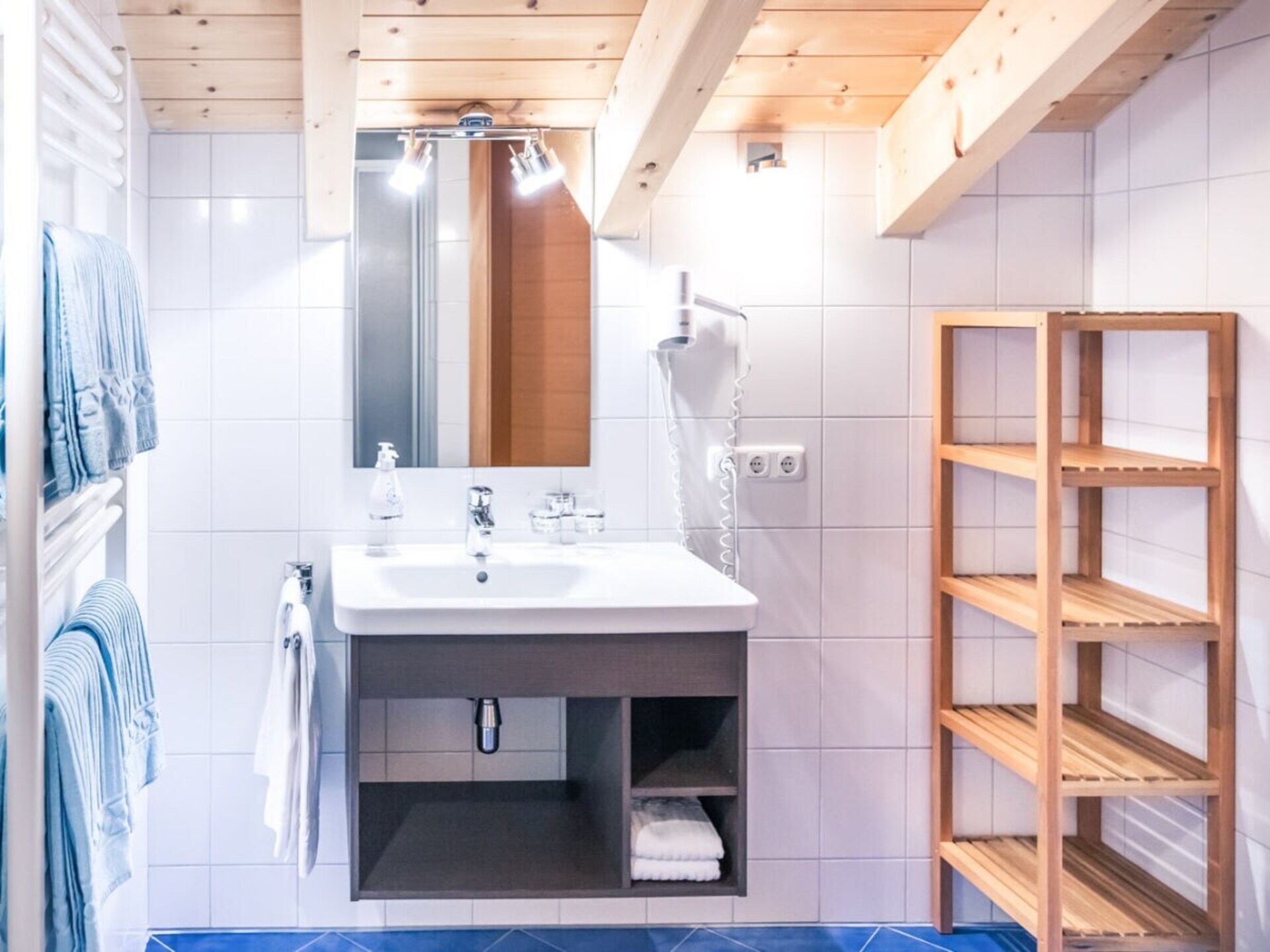 Sfeervol vakantiehuis in Schröcken met panoramisch berguitzicht - foto 16