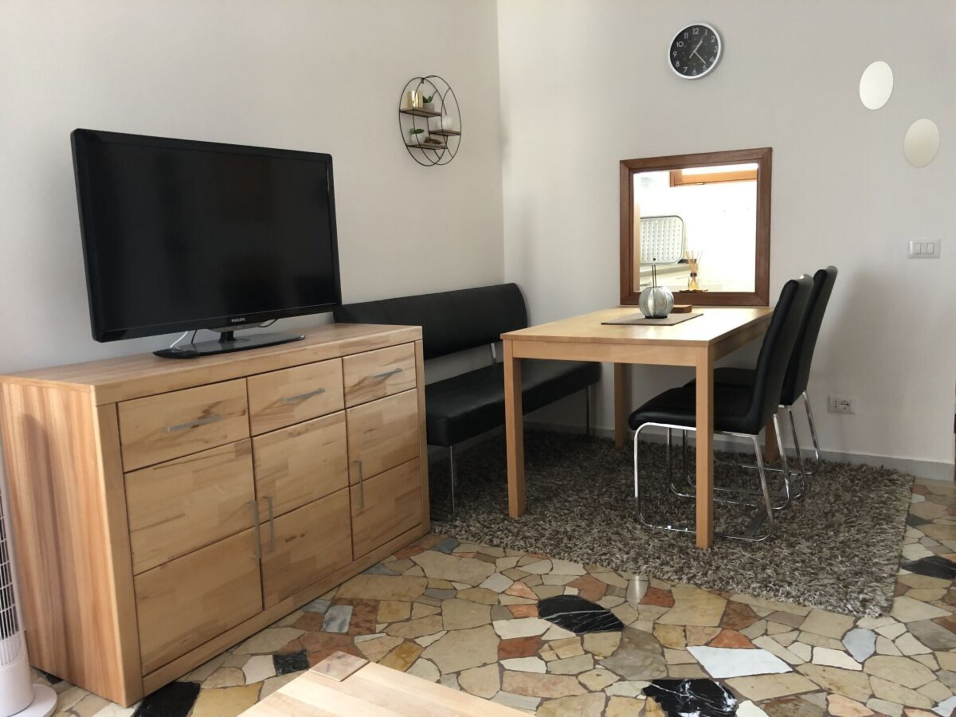 Gerenoveerd appartement met balkons en deels uitzicht op het Lago Maggiore - foto 16