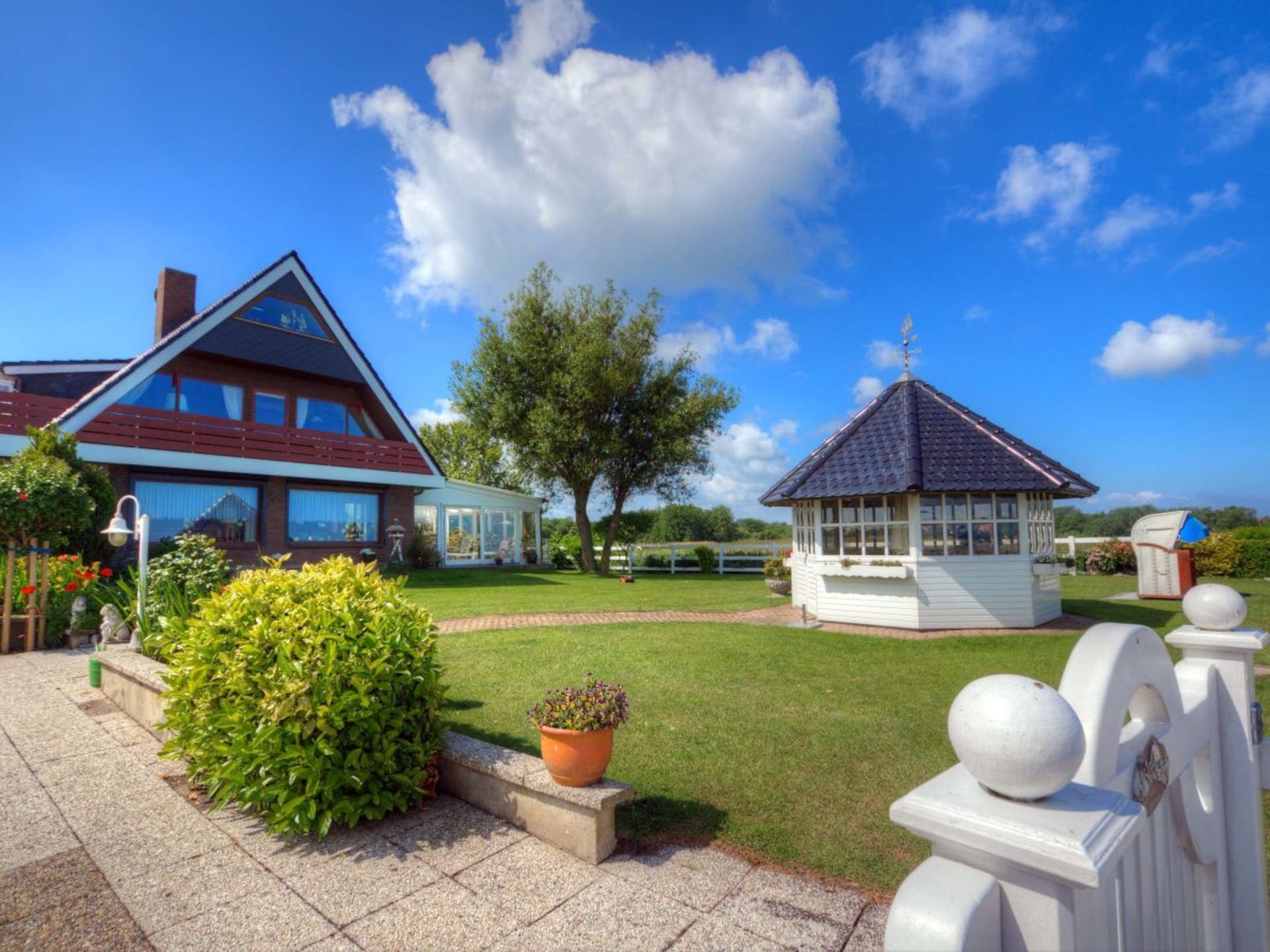 Vakantiehuis in Heiligenhafen met panoramisch uitzicht op zee - foto 2