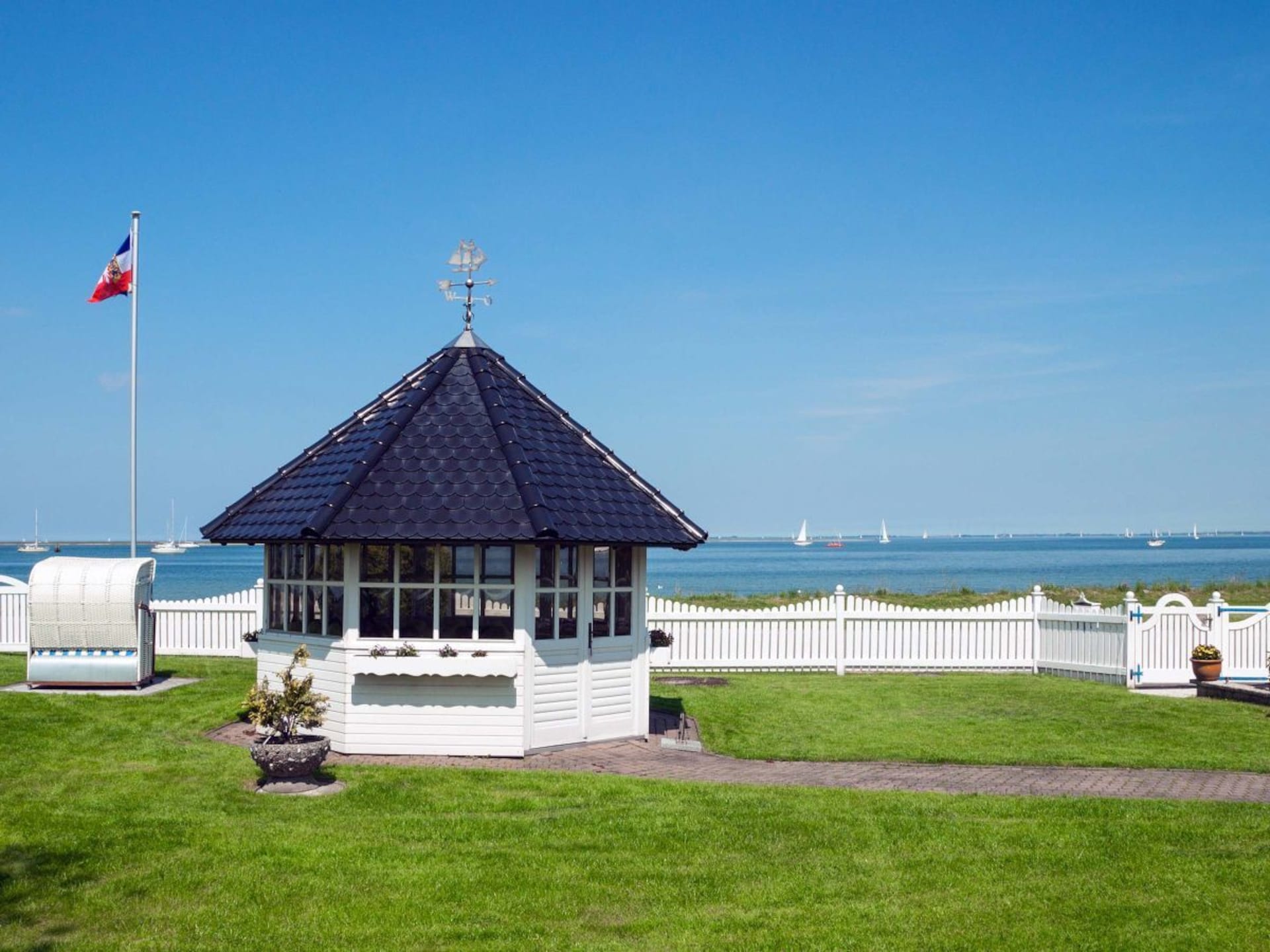 Vakantiehuis in Heiligenhafen met panoramisch uitzicht op zee - foto 8