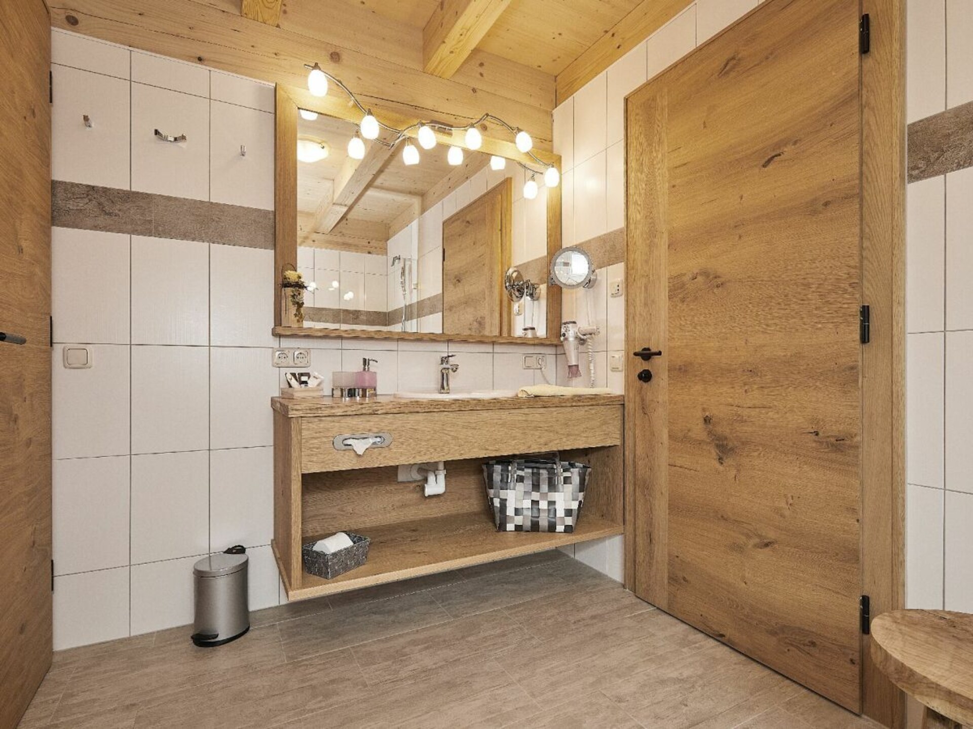 Romantisch chalet met sauna, whirlpool en ontbijt in Ainring, Beieren - foto 12