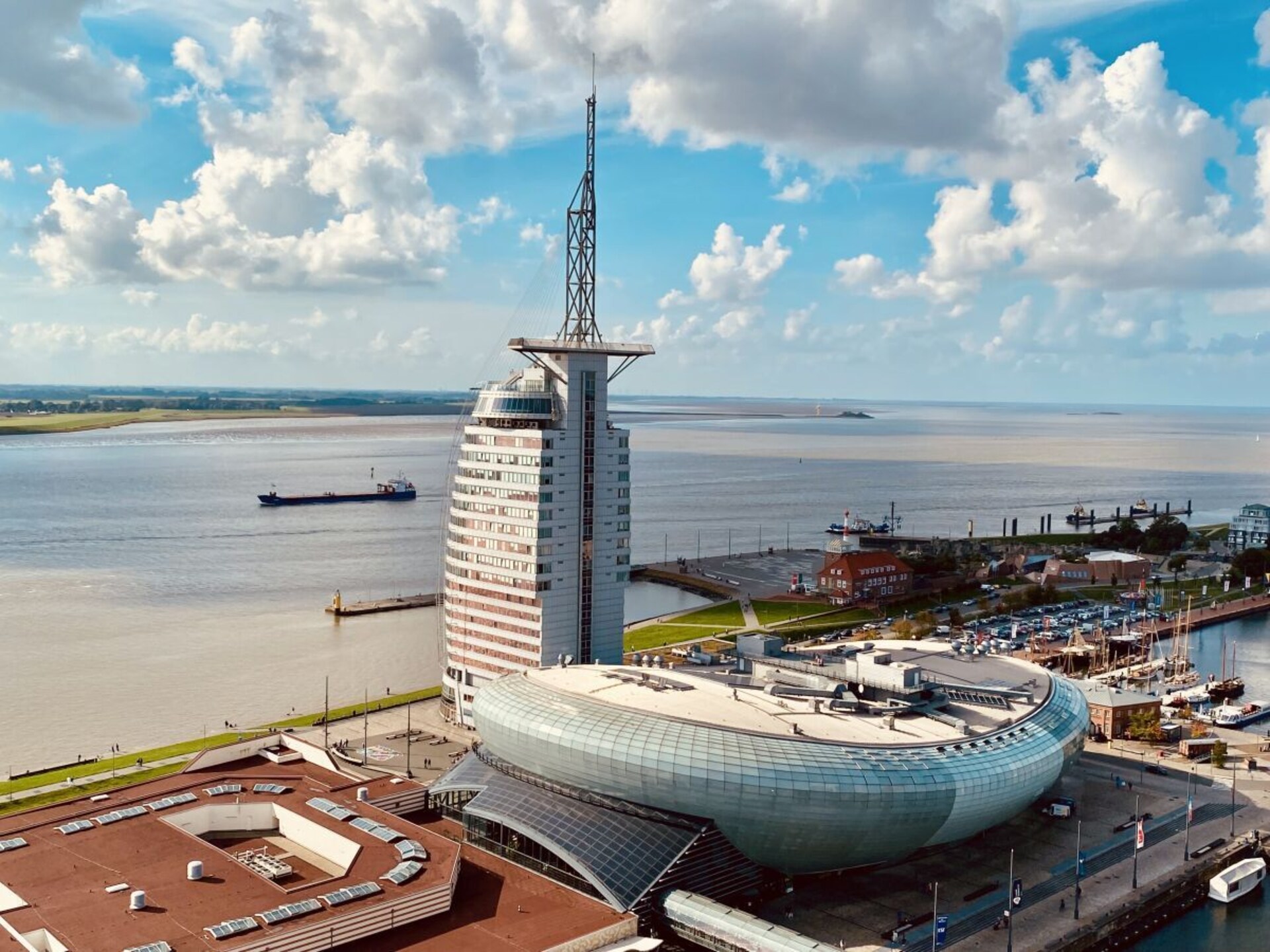 Sky Suite: Luxe Penthouse met Dakterras en Panoramisch Zeezicht in Bremerhaven - foto 2
