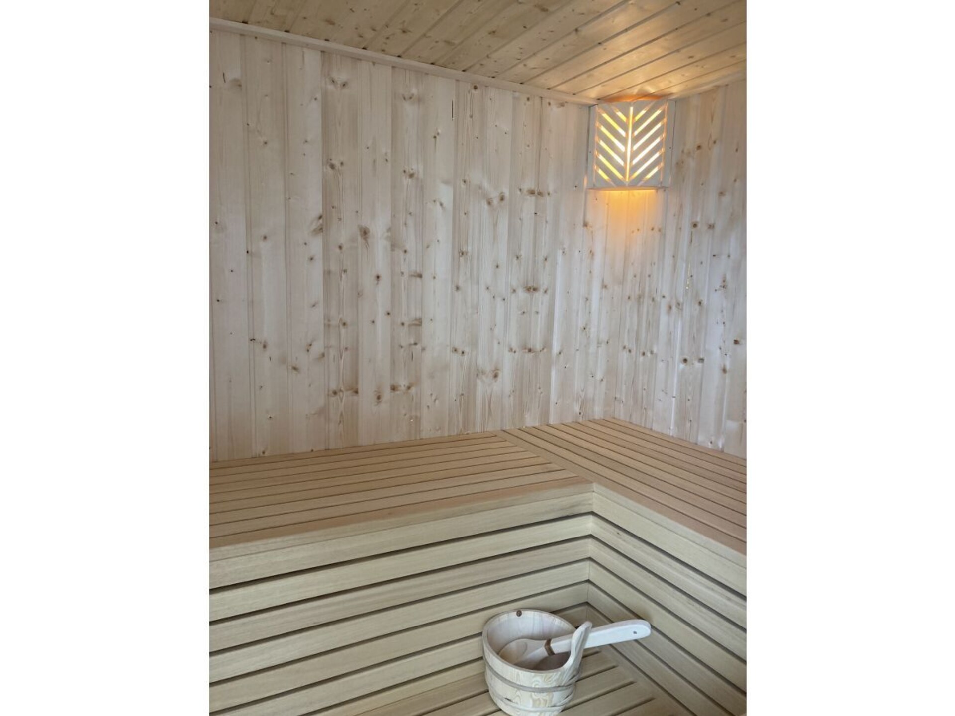 Rietgedekt vakantiehuis met sauna en grote tuin op Rügen voor 6 personen - foto 32