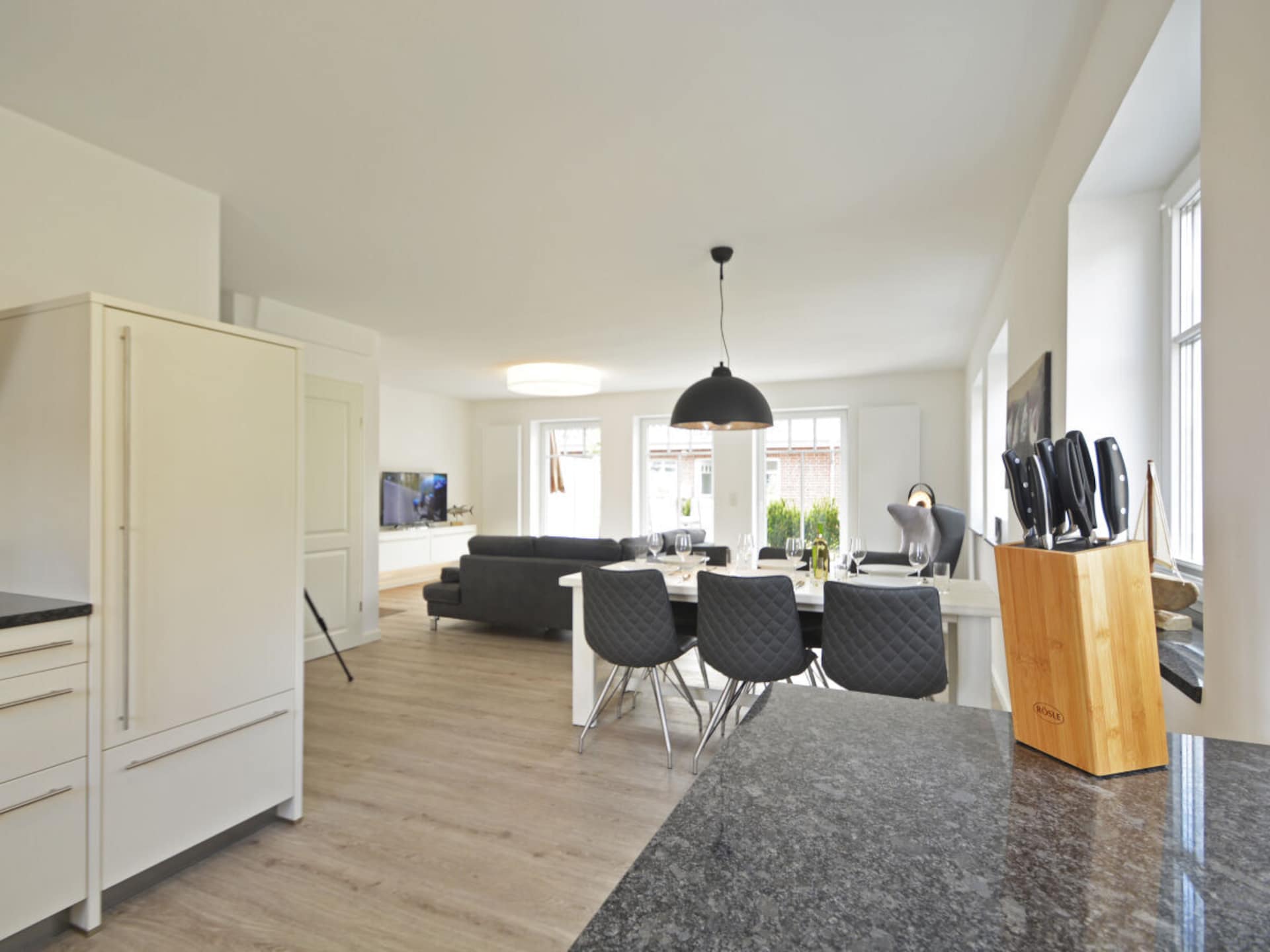 4-persoons vakantiehuis in Wyk met luxe terras en moderne voorzieningen - foto 8
