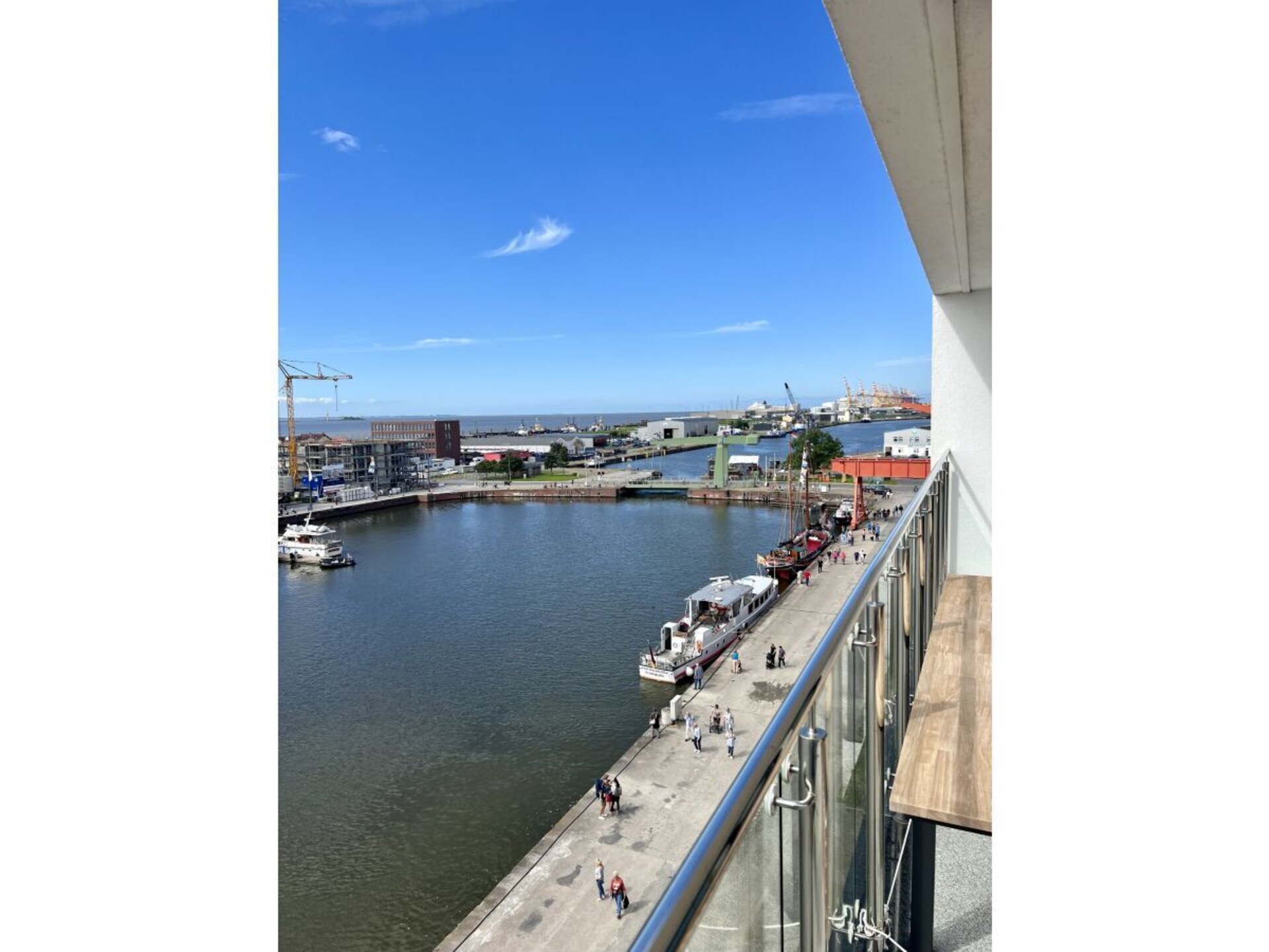 Lichte Seaside Loft in Bremerhaven voor 6 personen - foto 10