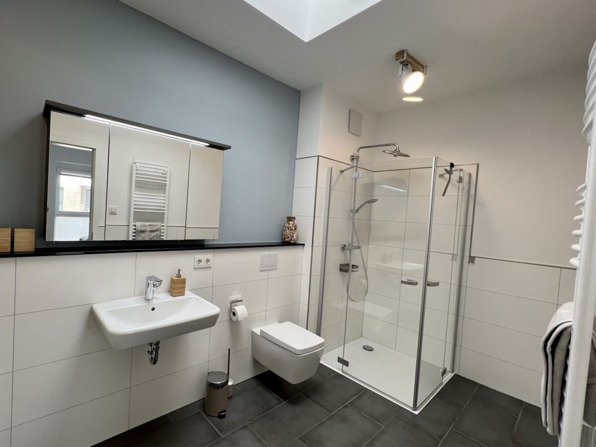 Lichte Seaside Loft in Bremerhaven voor 6 personen - foto 21