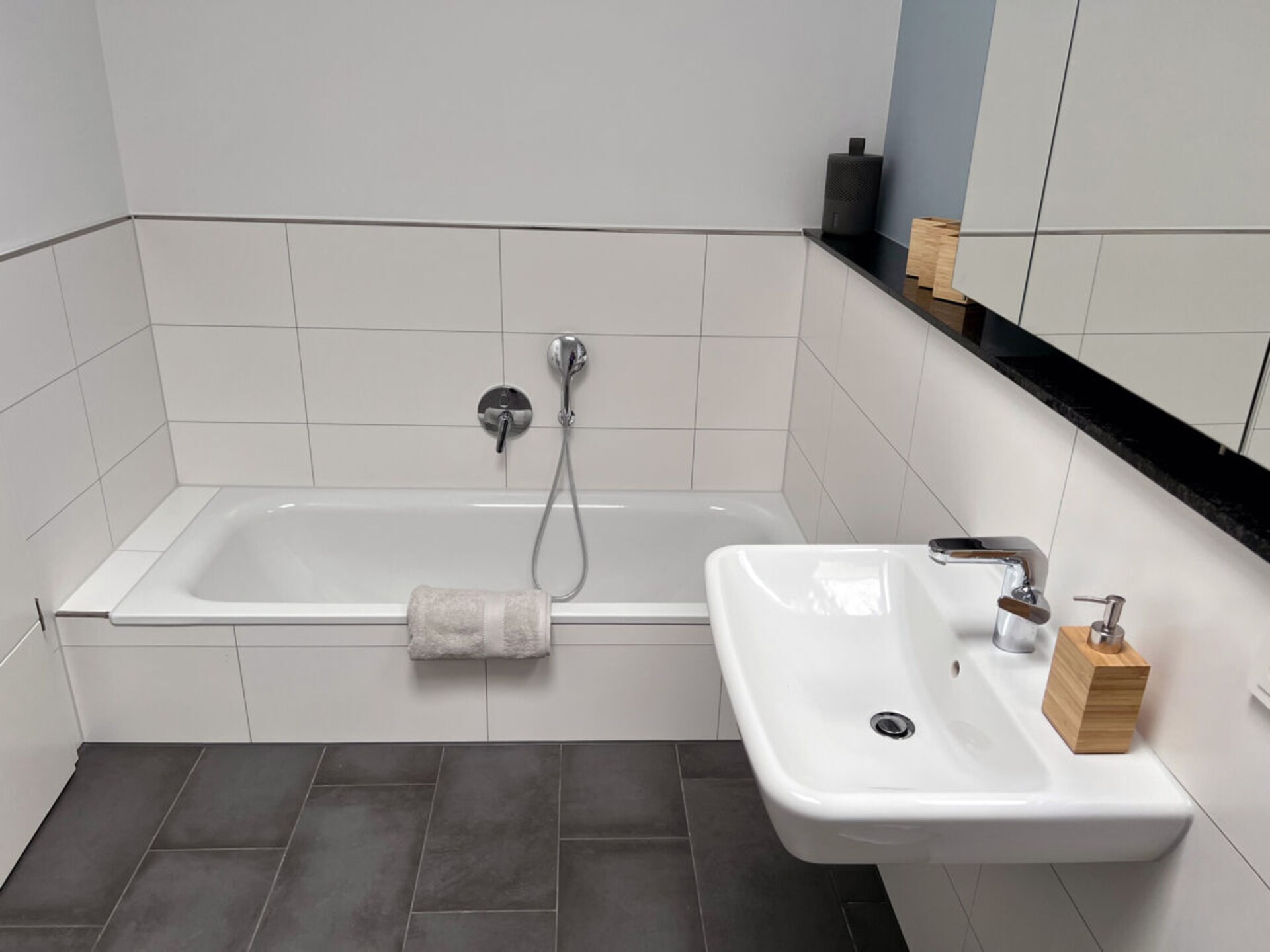 Lichte Seaside Loft in Bremerhaven voor 6 personen - foto 35