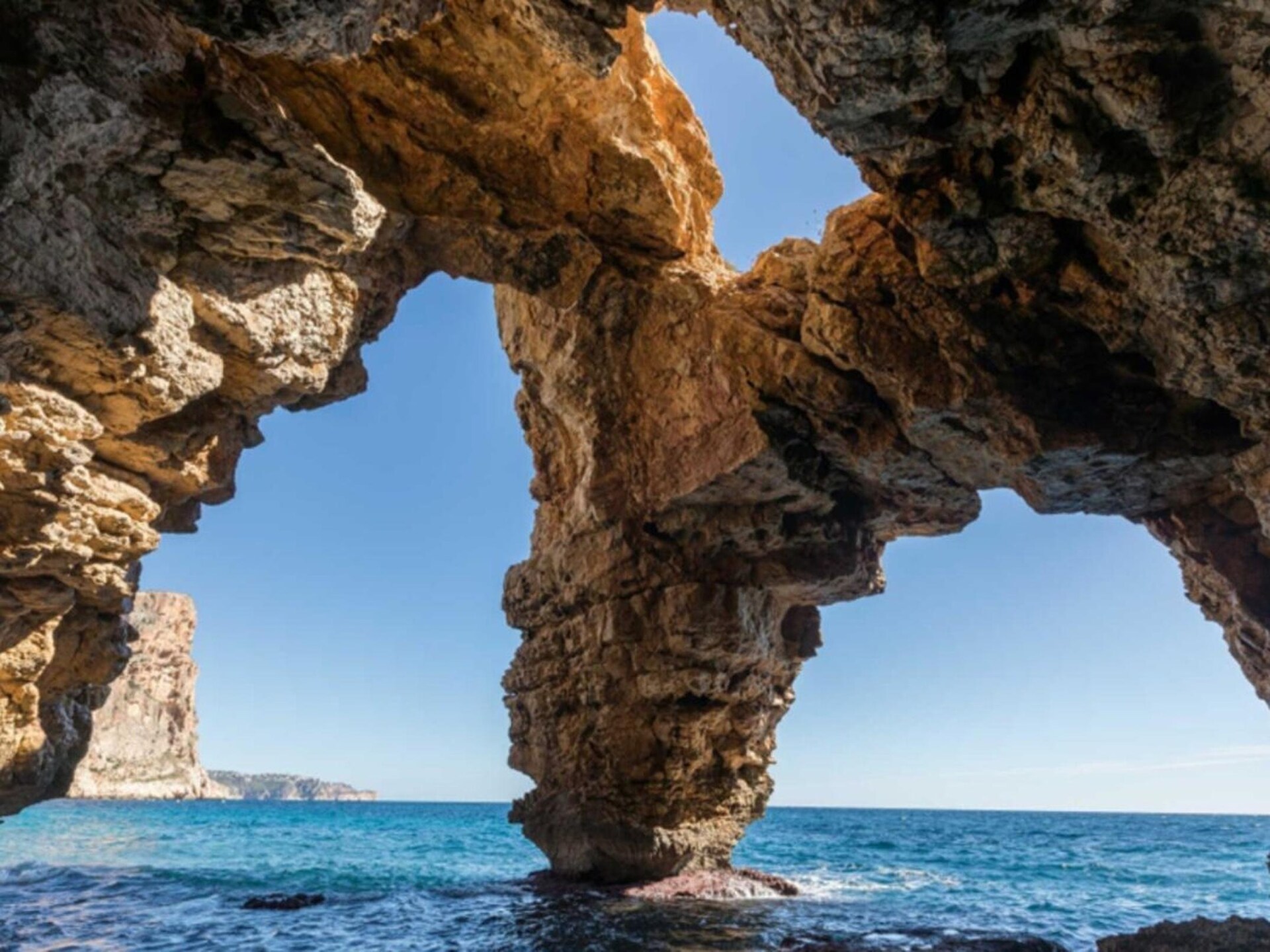 Luxe villa in Cumbre del Sol met overloopzwembad en zeezicht - foto 38