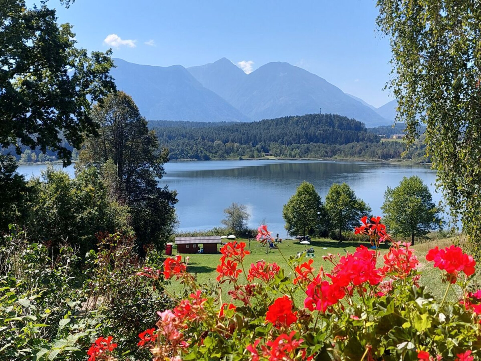Ruim vakantiehuis met tuin en speeltuin nabij de Turnersee - foto 4