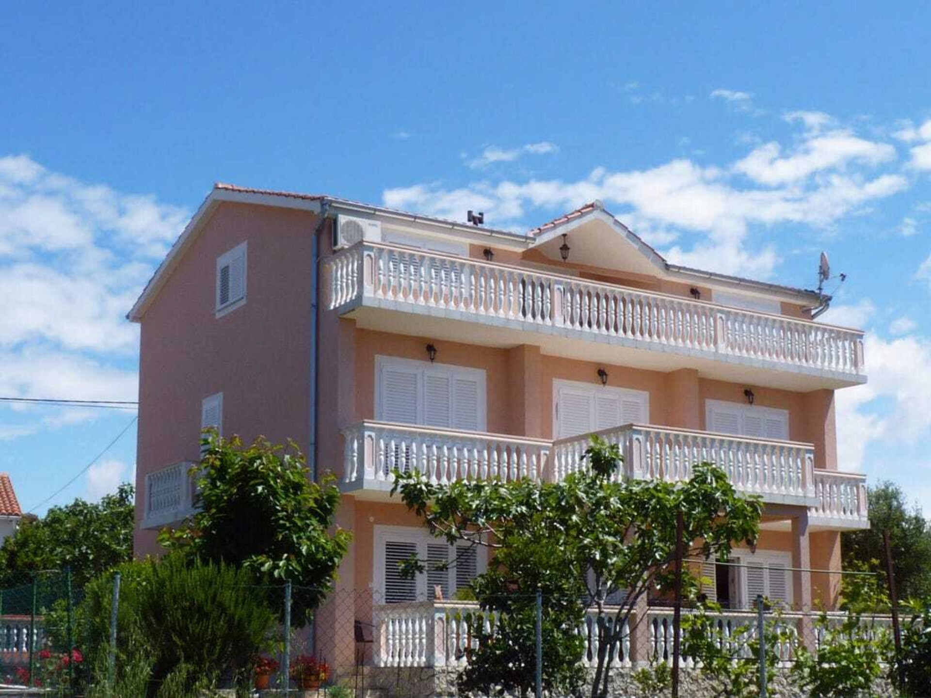 Ruim vakantiehuis in Bibinje met uitzicht op de Adriatische Zee - foto 2