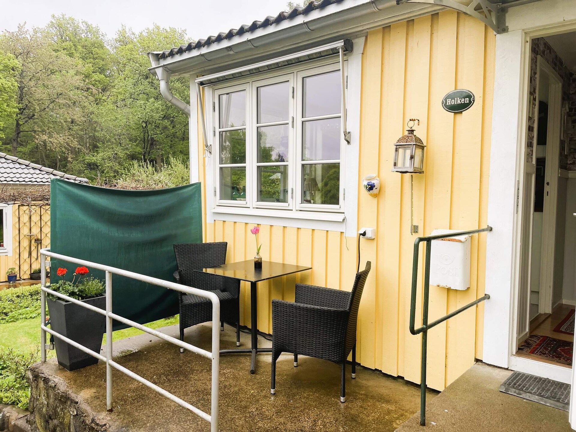 Knus geel vakantiehuisje aan de golfbaan bij Stenungsund - foto 7