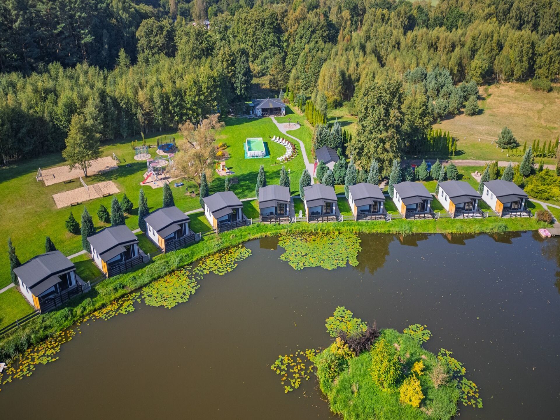 Rustgevend vakantiehuis met jacuzzi in Darlowo - foto 40