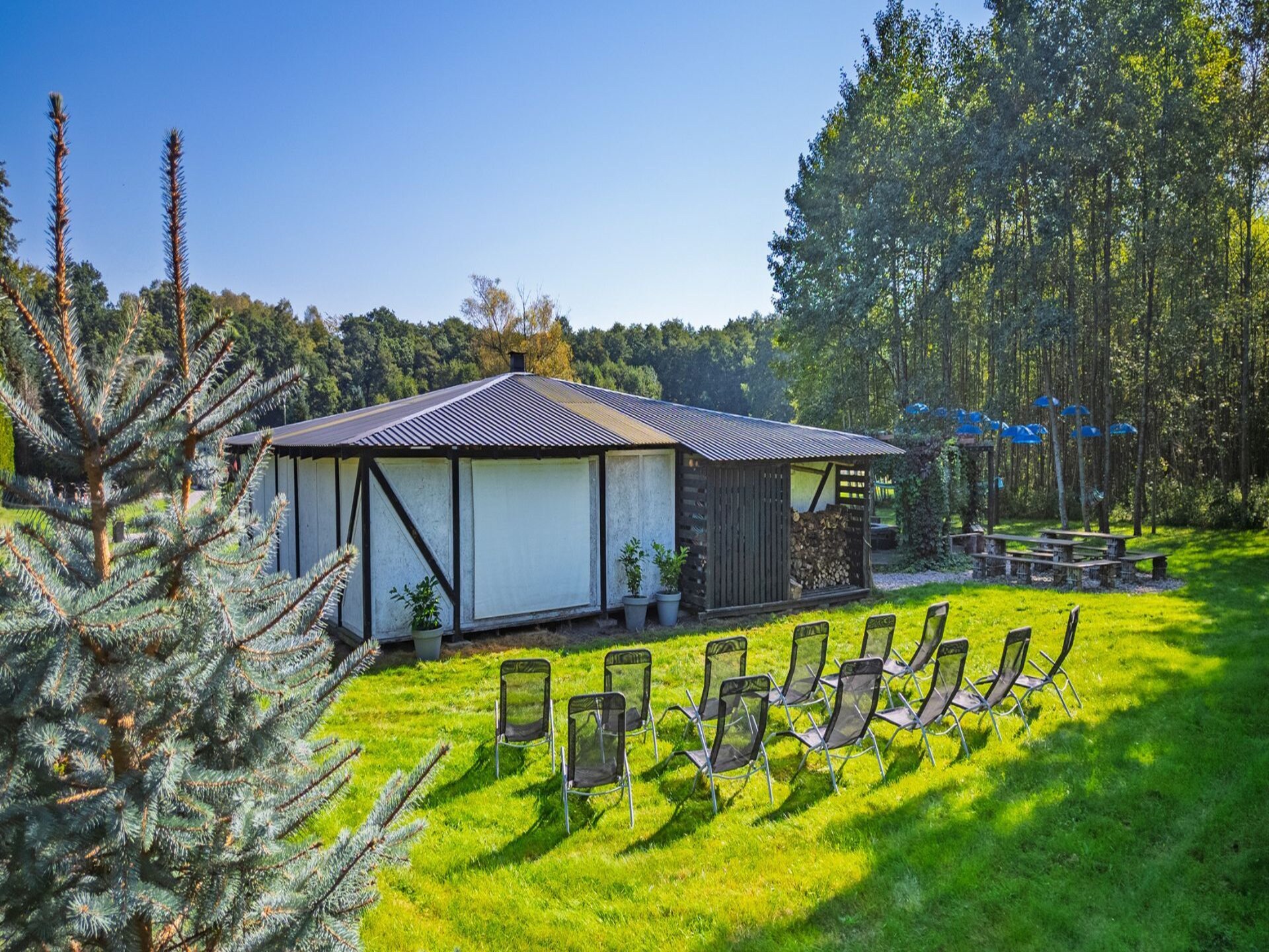 Rustgevend vakantiehuis met jacuzzi in Darlowo - foto 38