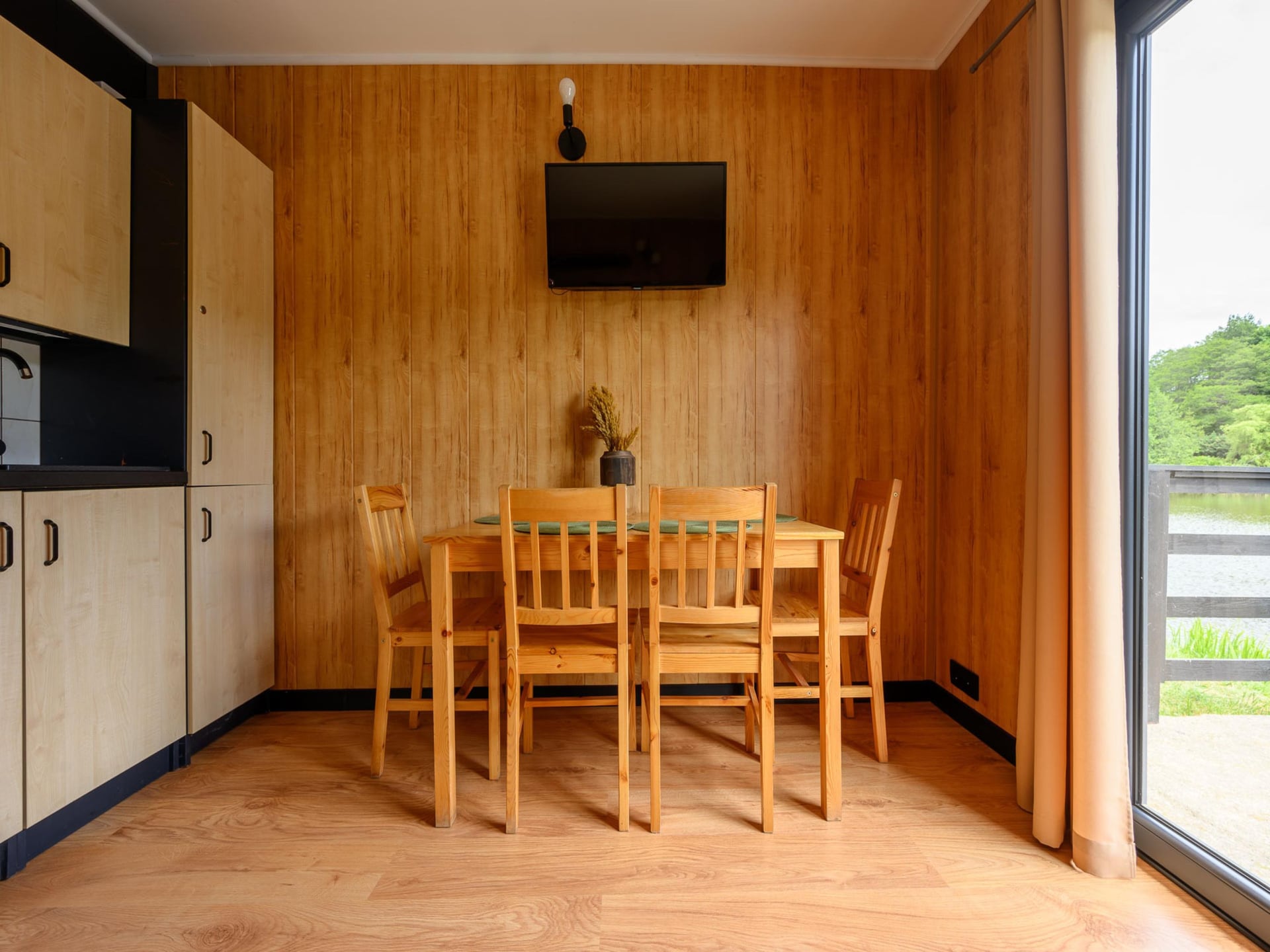 Rustgevend vakantiehuis in Darlowo met eigen jacuzzi · 30 m² - foto 13